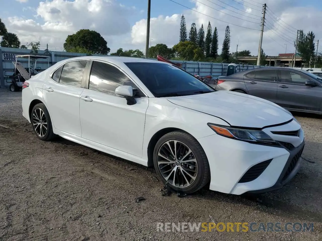 4 Фотография поврежденного автомобиля 4T1B11HK7KU199217 TOYOTA CAMRY 2019