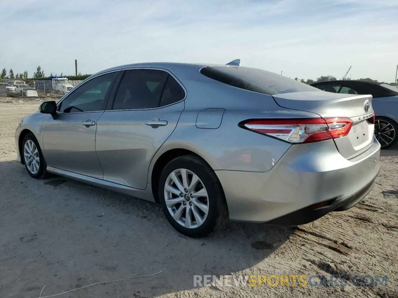 2 Фотография поврежденного автомобиля 4T1B11HK7KU200253 TOYOTA CAMRY 2019