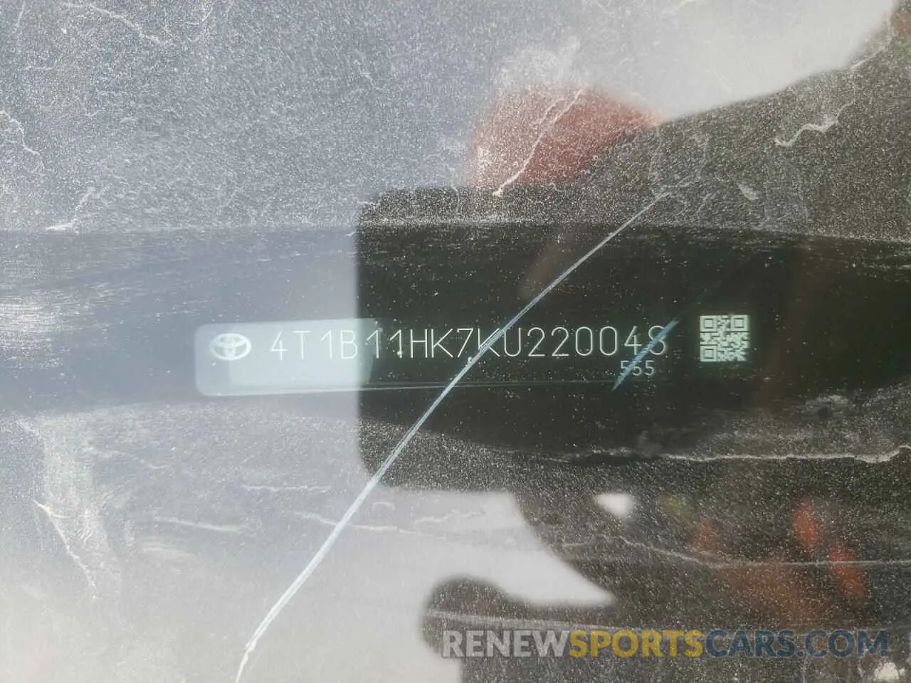 14 Photograph of a damaged car 4T1B11HK7KU220048 TOYOTA CAMRY 2019
