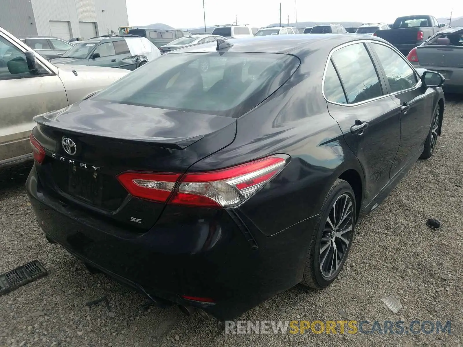 4 Photograph of a damaged car 4T1B11HK7KU228148 TOYOTA CAMRY 2019