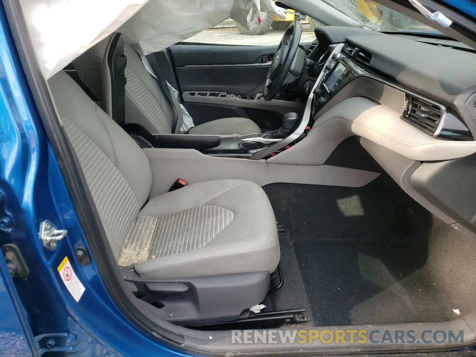 5 Photograph of a damaged car 4T1B11HK7KU228456 TOYOTA CAMRY 2019