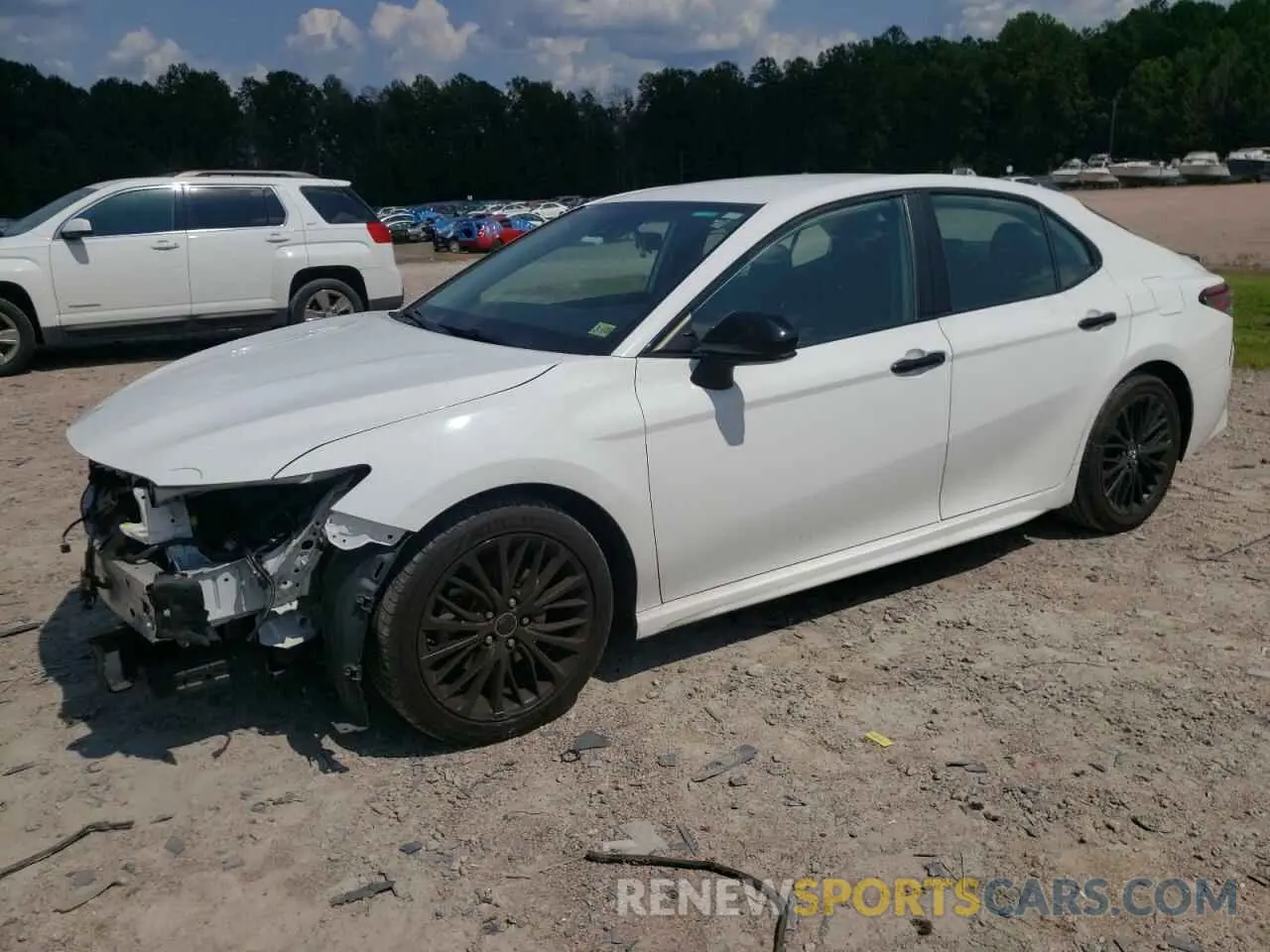 1 Photograph of a damaged car 4T1B11HK7KU233673 TOYOTA CAMRY 2019