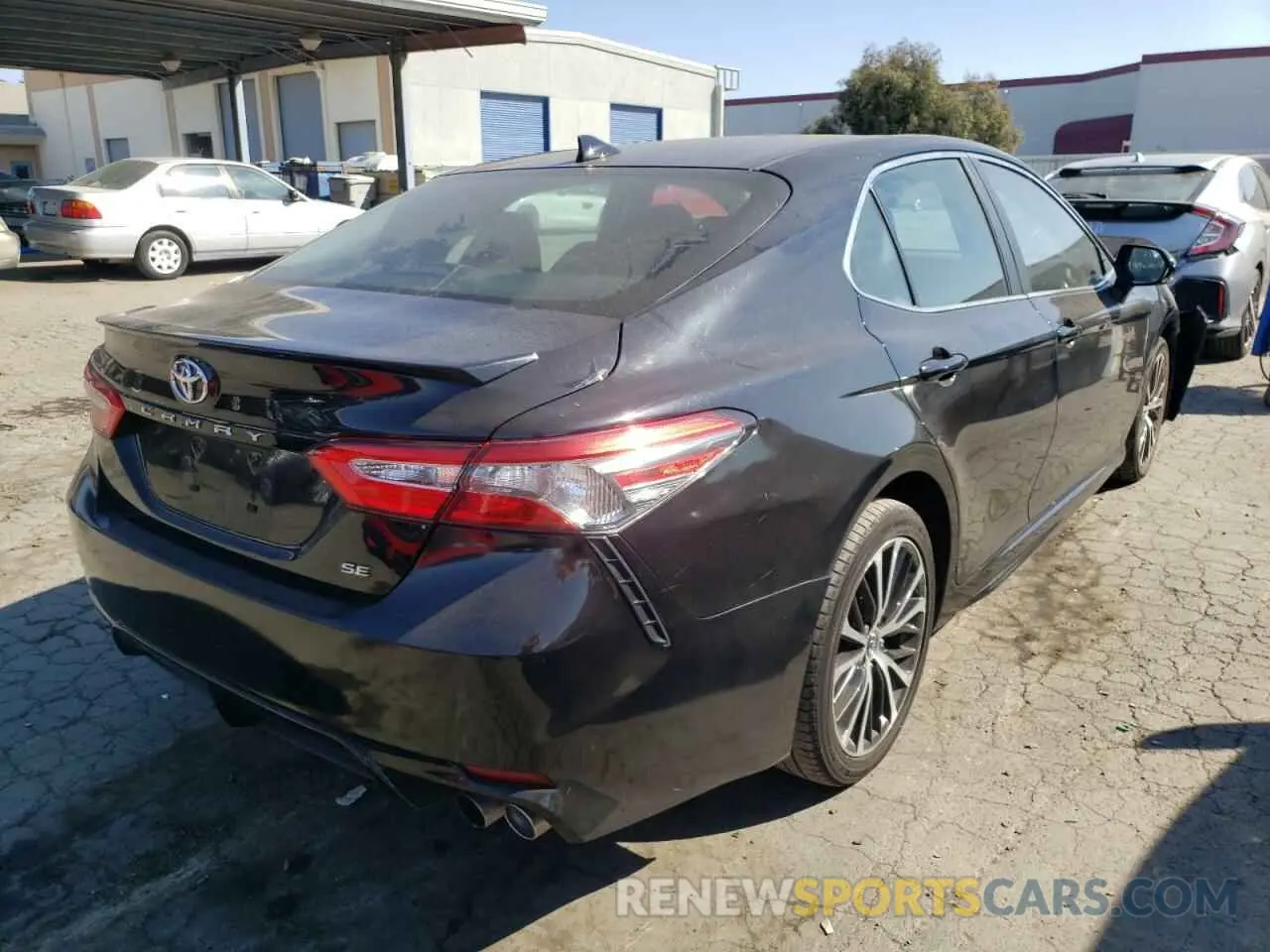 4 Фотография поврежденного автомобиля 4T1B11HK7KU245337 TOYOTA CAMRY 2019