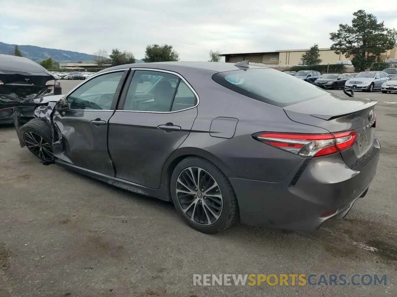 2 Фотография поврежденного автомобиля 4T1B11HK7KU248125 TOYOTA CAMRY 2019