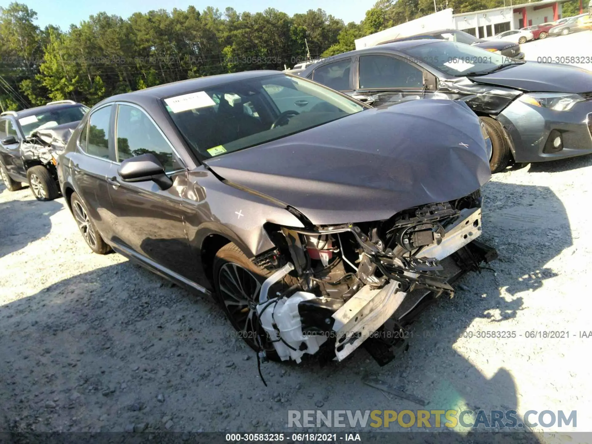 1 Photograph of a damaged car 4T1B11HK7KU255978 TOYOTA CAMRY 2019