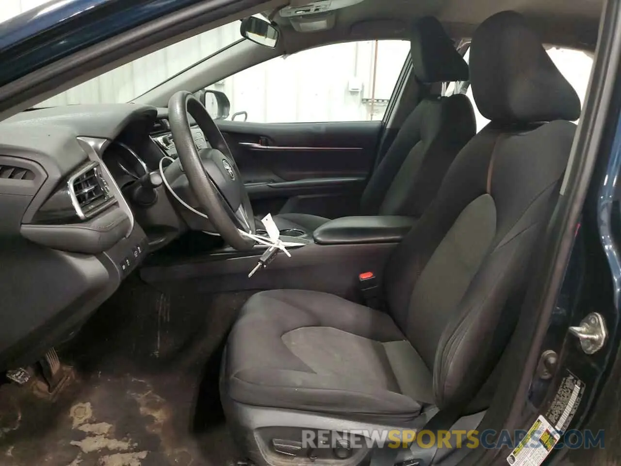 7 Photograph of a damaged car 4T1B11HK7KU256001 TOYOTA CAMRY 2019