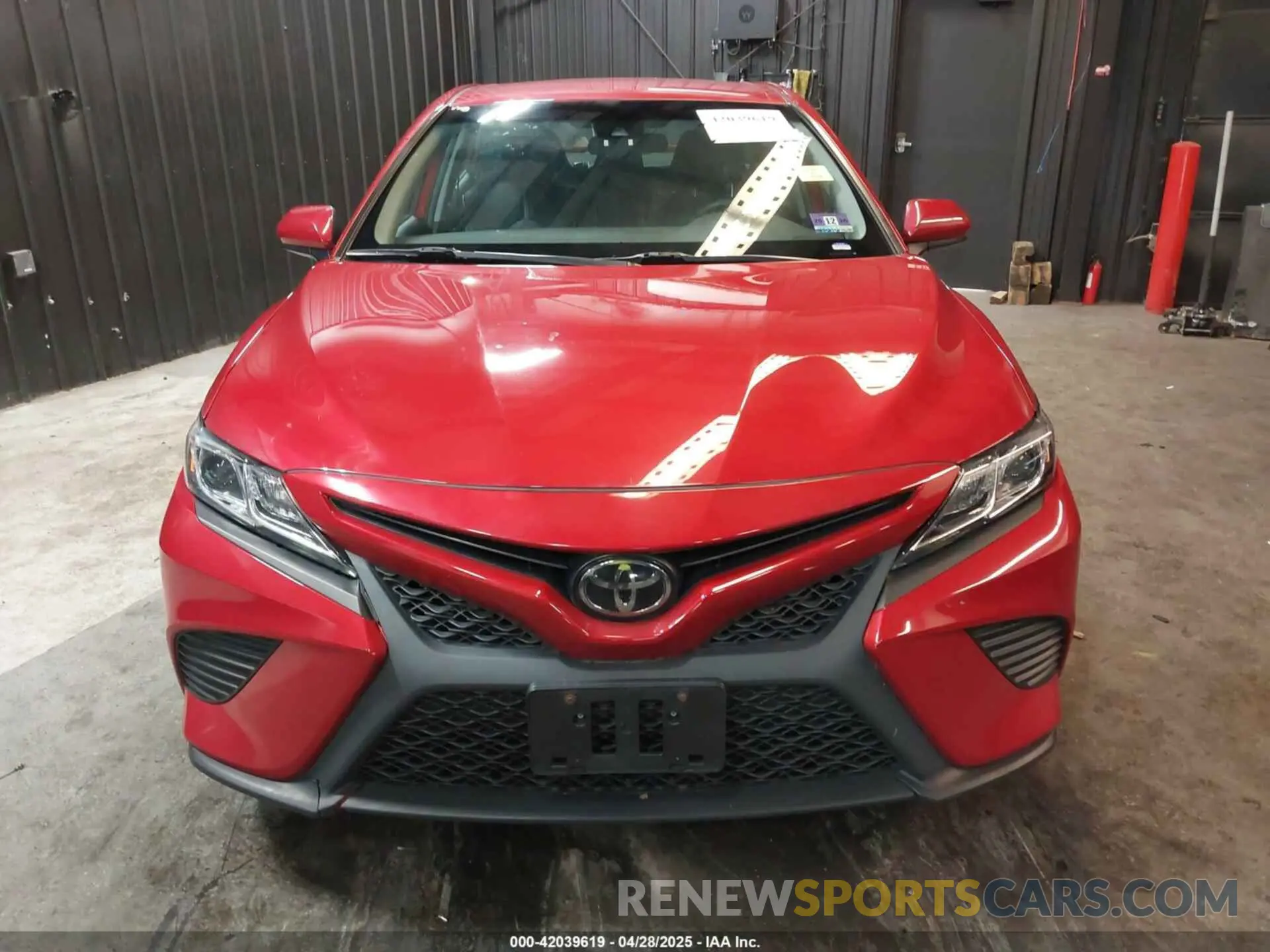 13 Photograph of a damaged car 4T1B11HK7KU271937 TOYOTA CAMRY 2019