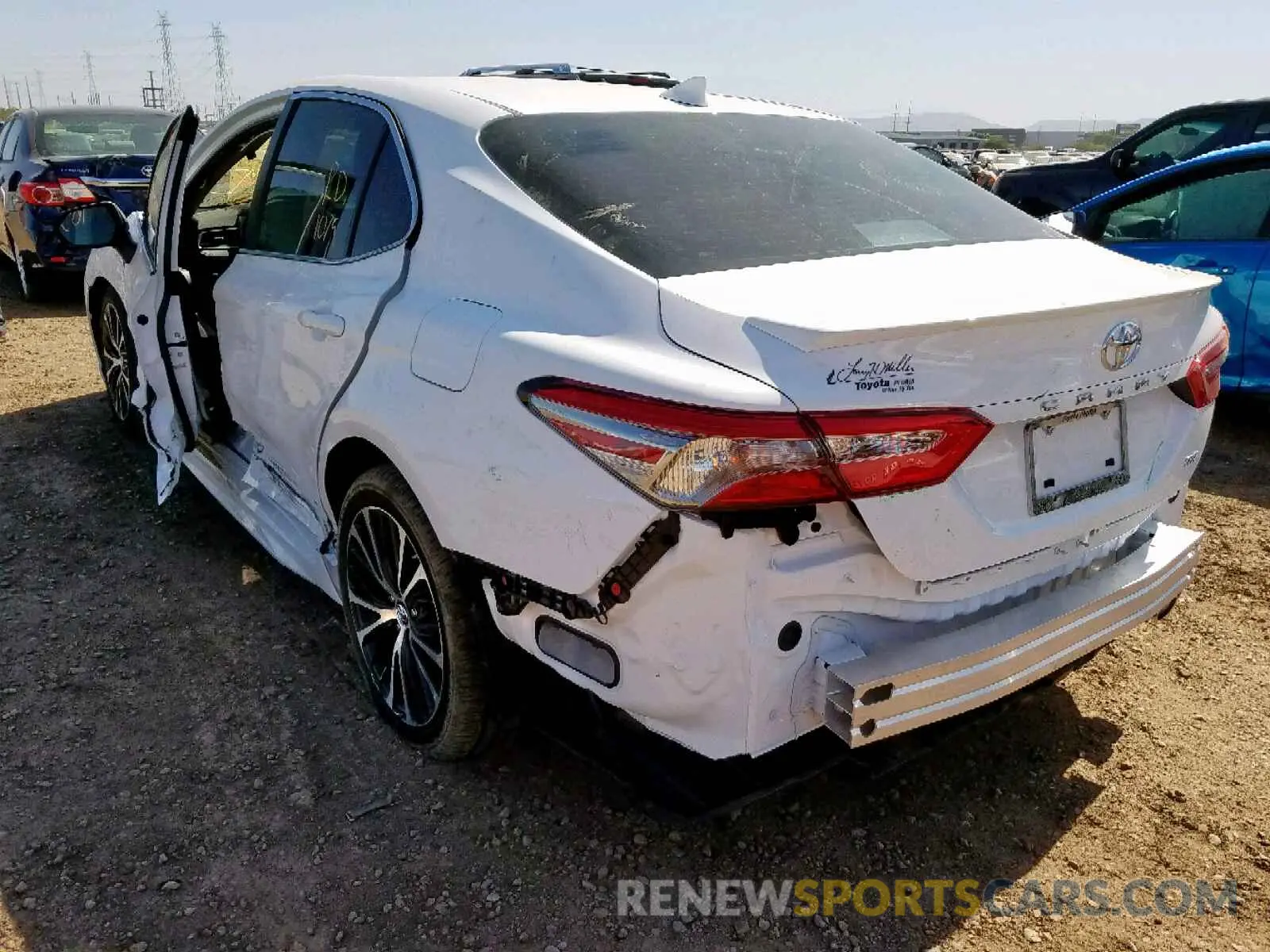 3 Photograph of a damaged car 4T1B11HK7KU275051 TOYOTA CAMRY 2019