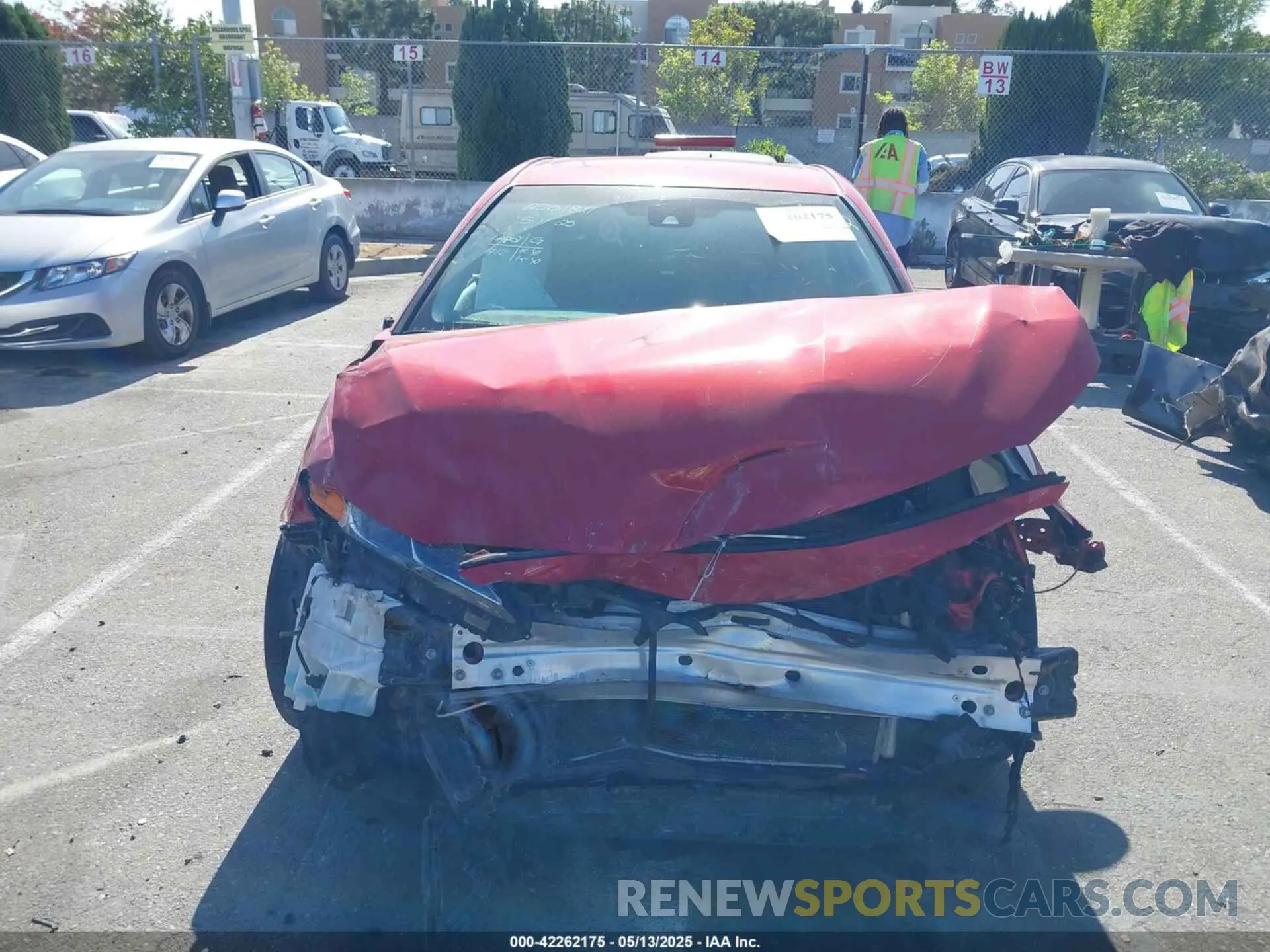 12 Photograph of a damaged car 4T1B11HK7KU279195 TOYOTA CAMRY 2019