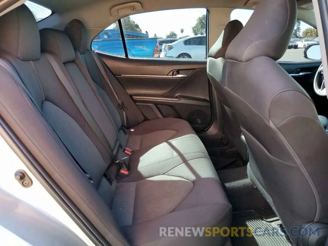 10 Photograph of a damaged car 4T1B11HK7KU286678 TOYOTA CAMRY 2019