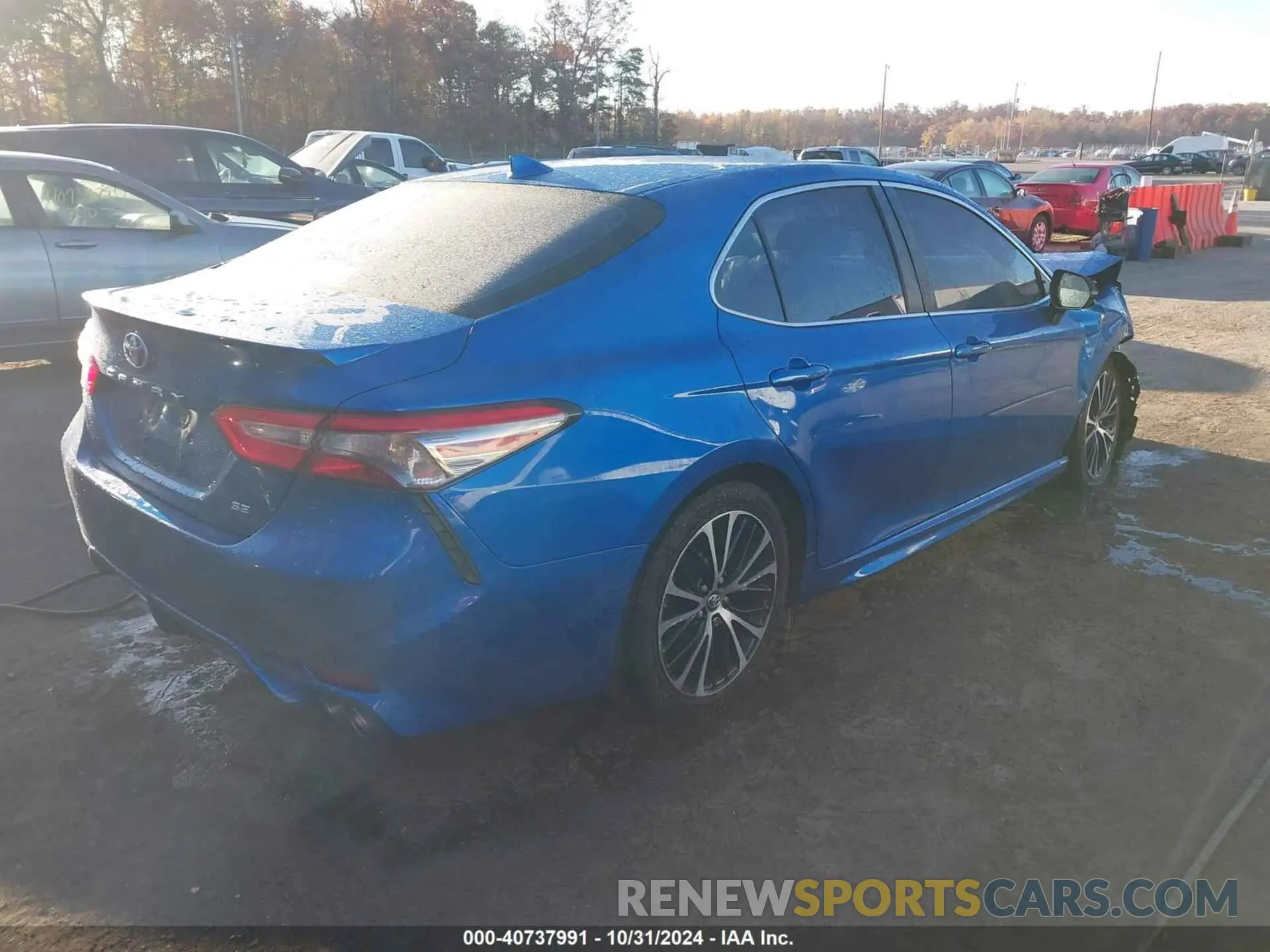 4 Photograph of a damaged car 4T1B11HK7KU299902 TOYOTA CAMRY 2019