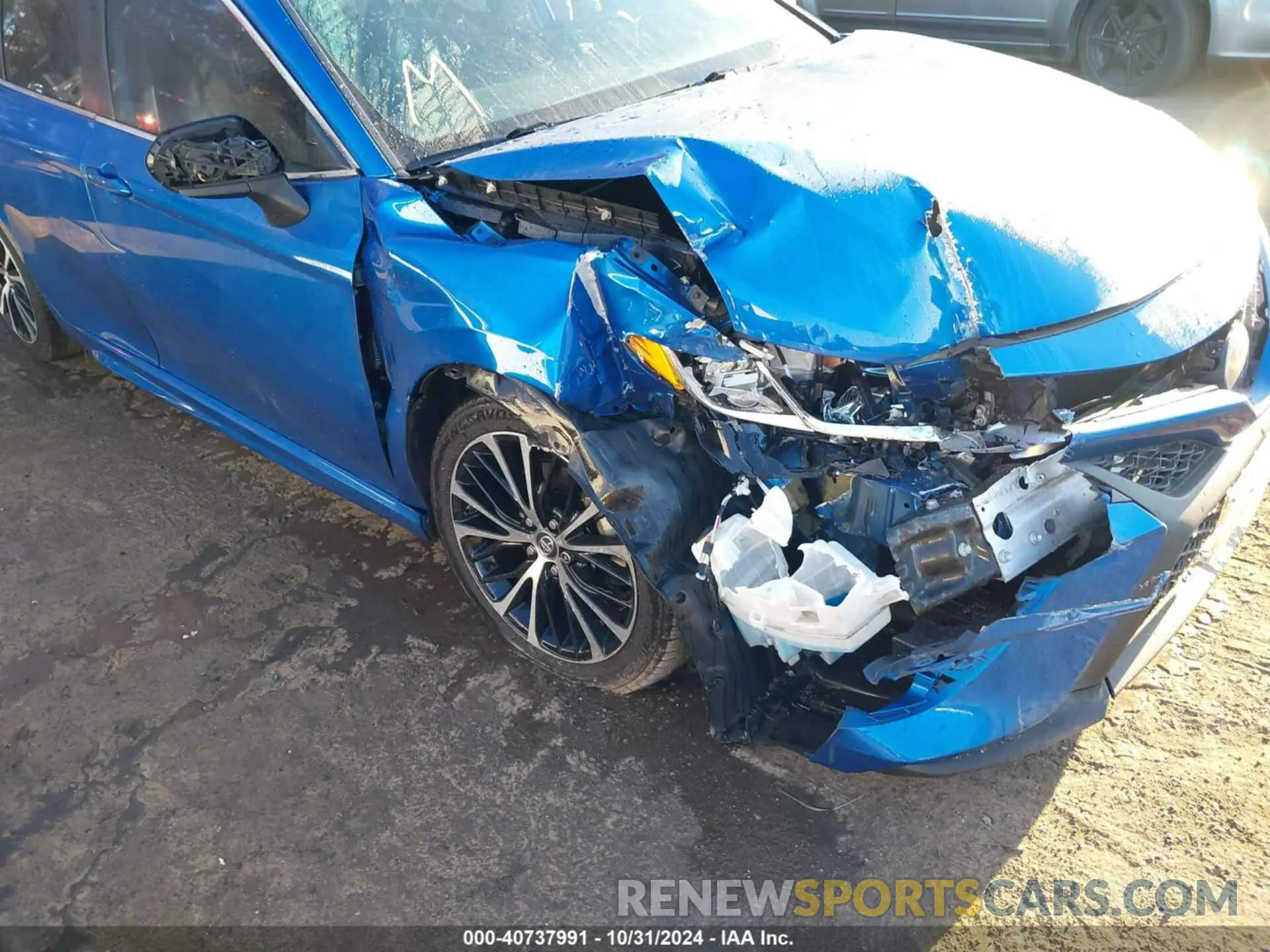6 Photograph of a damaged car 4T1B11HK7KU299902 TOYOTA CAMRY 2019