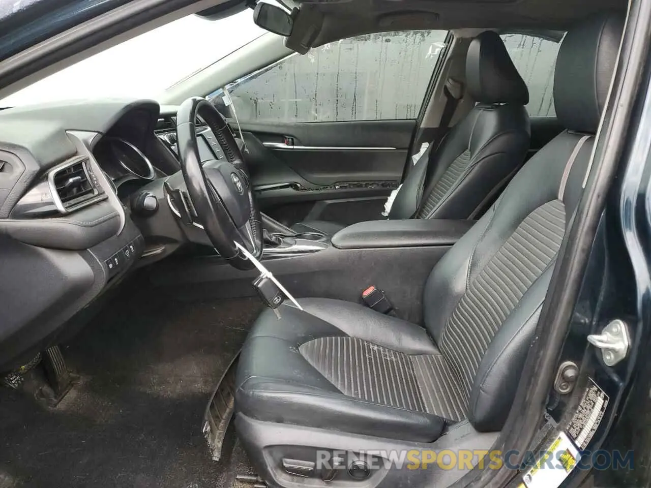 7 Photograph of a damaged car 4T1B11HK7KU682190 TOYOTA CAMRY 2019