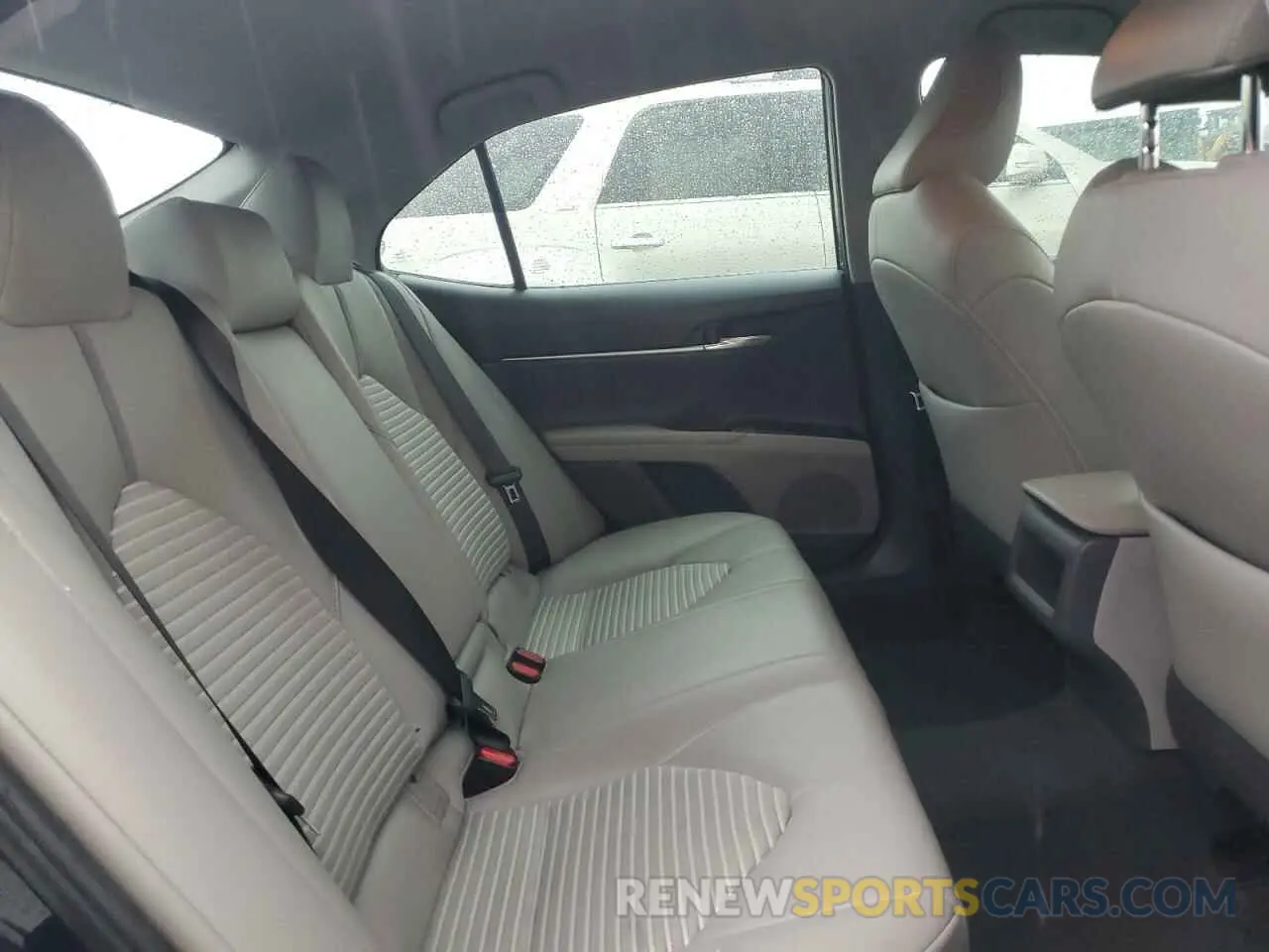 10 Фотография поврежденного автомобиля 4T1B11HK7KU692833 TOYOTA CAMRY 2019