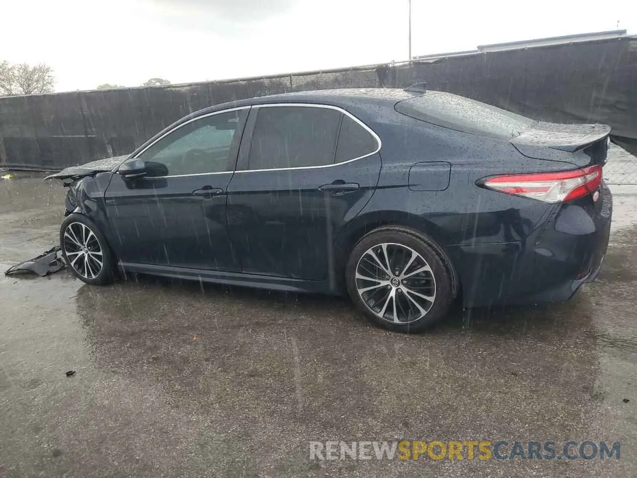 2 Фотография поврежденного автомобиля 4T1B11HK7KU692833 TOYOTA CAMRY 2019