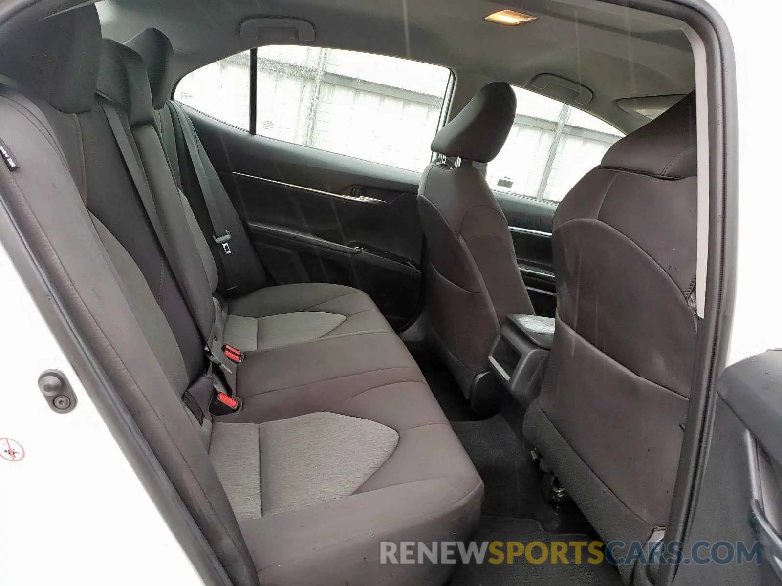 6 Photograph of a damaged car 4T1B11HK7KU694100 TOYOTA CAMRY 2019