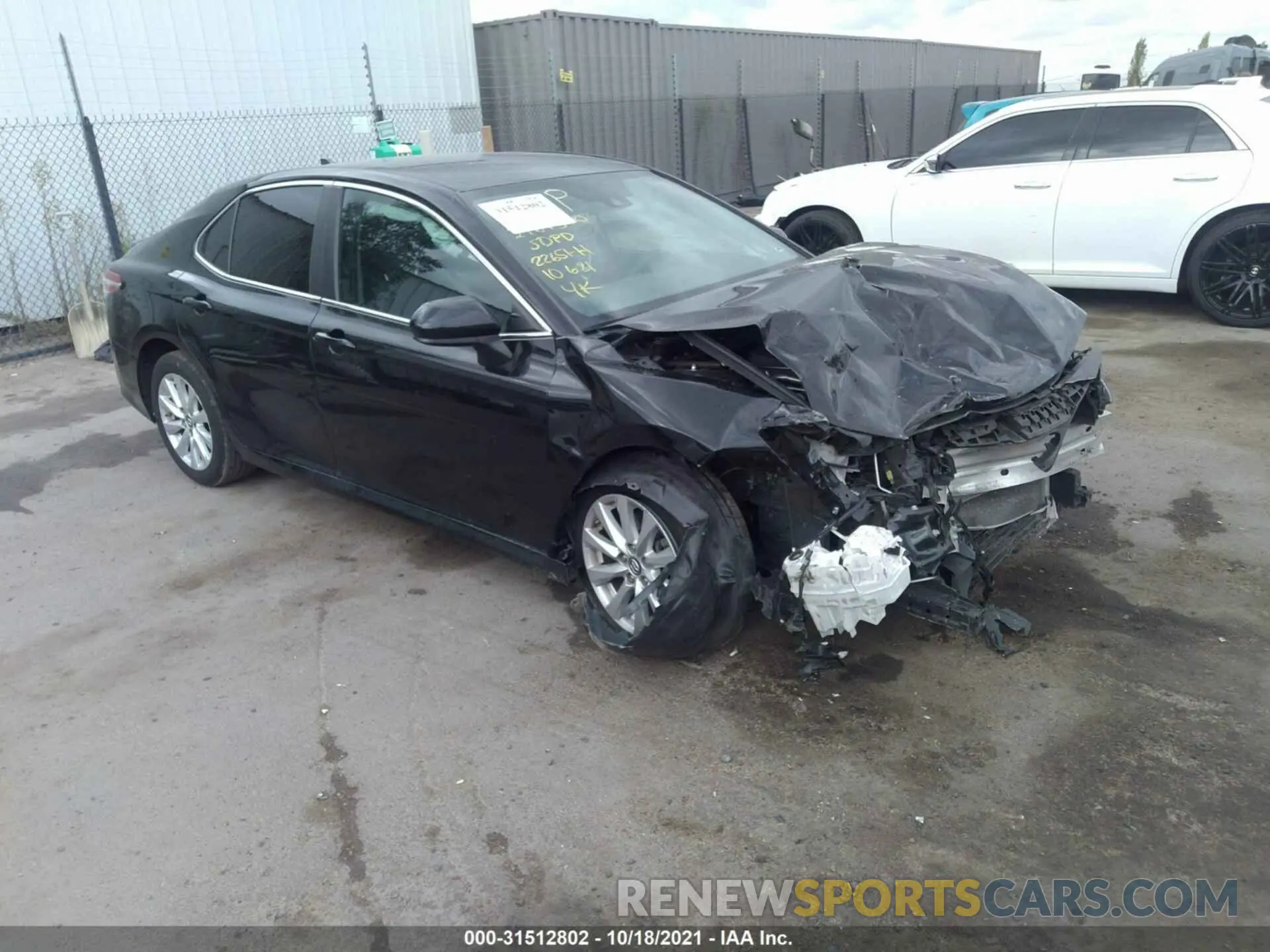 1 Photograph of a damaged car 4T1B11HK7KU694226 TOYOTA CAMRY 2019