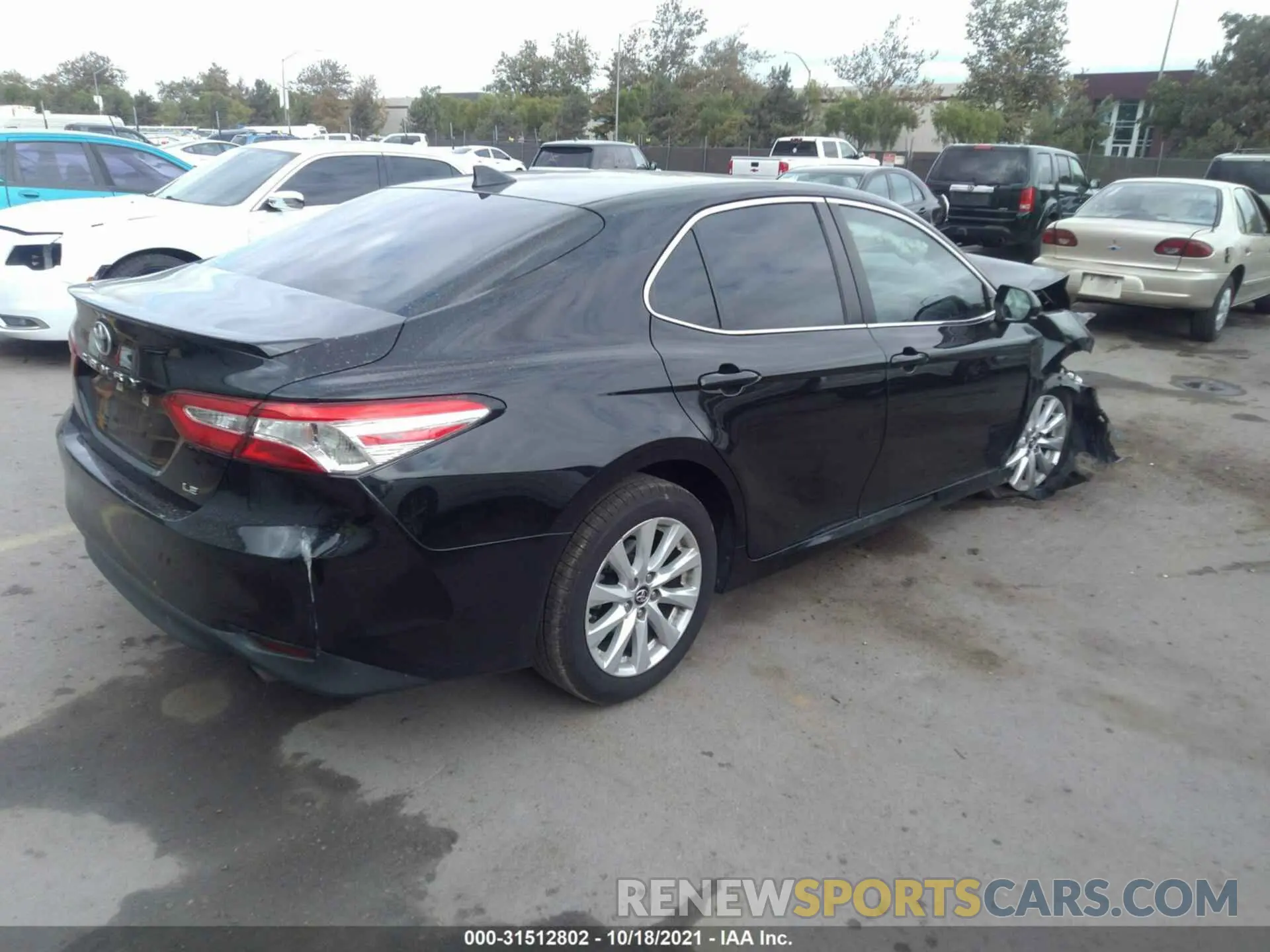 4 Photograph of a damaged car 4T1B11HK7KU694226 TOYOTA CAMRY 2019