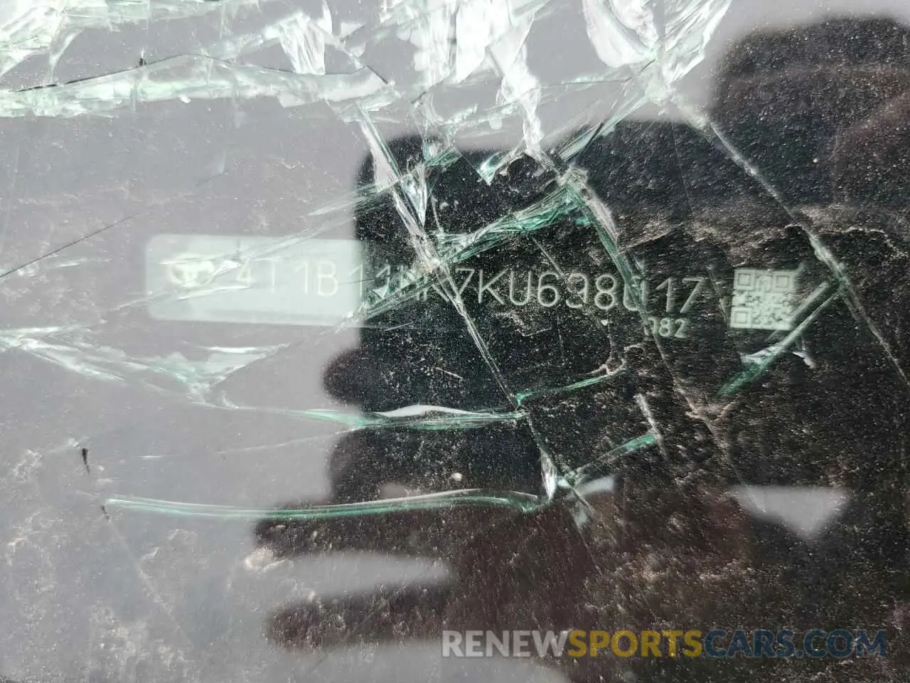 12 Photograph of a damaged car 4T1B11HK7KU698017 TOYOTA CAMRY 2019