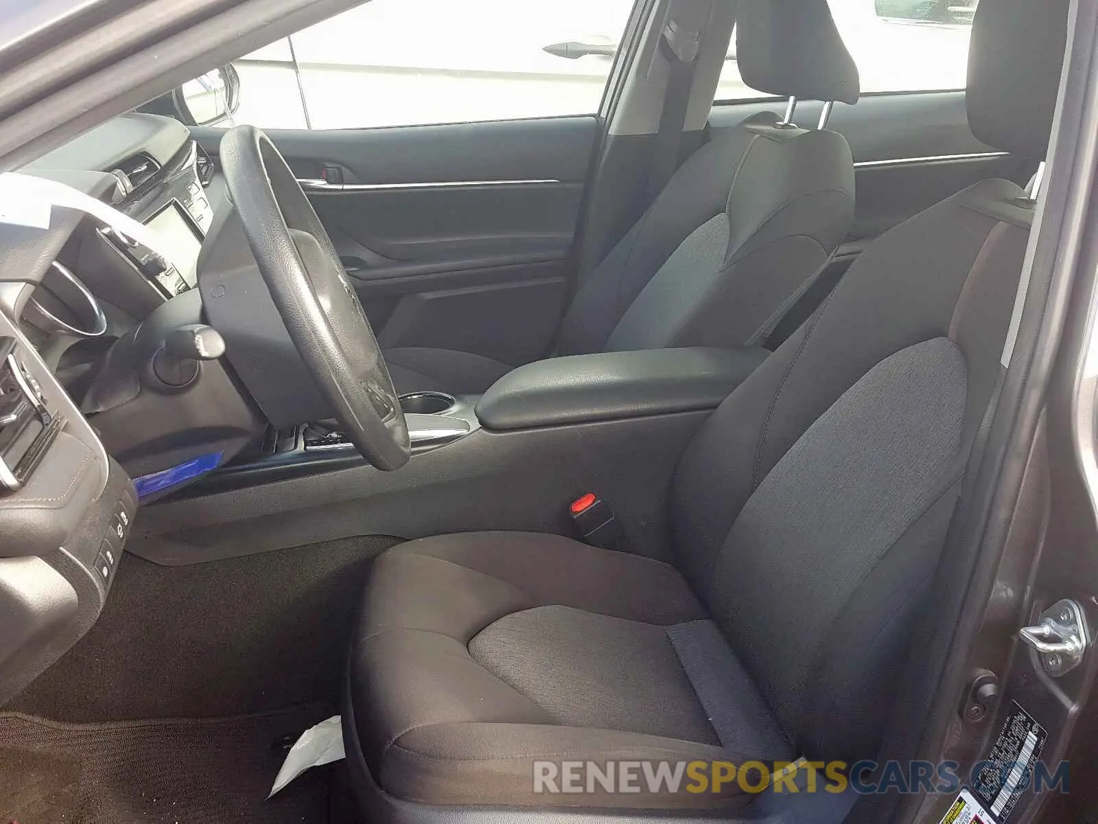 5 Photograph of a damaged car 4T1B11HK7KU698437 TOYOTA CAMRY 2019