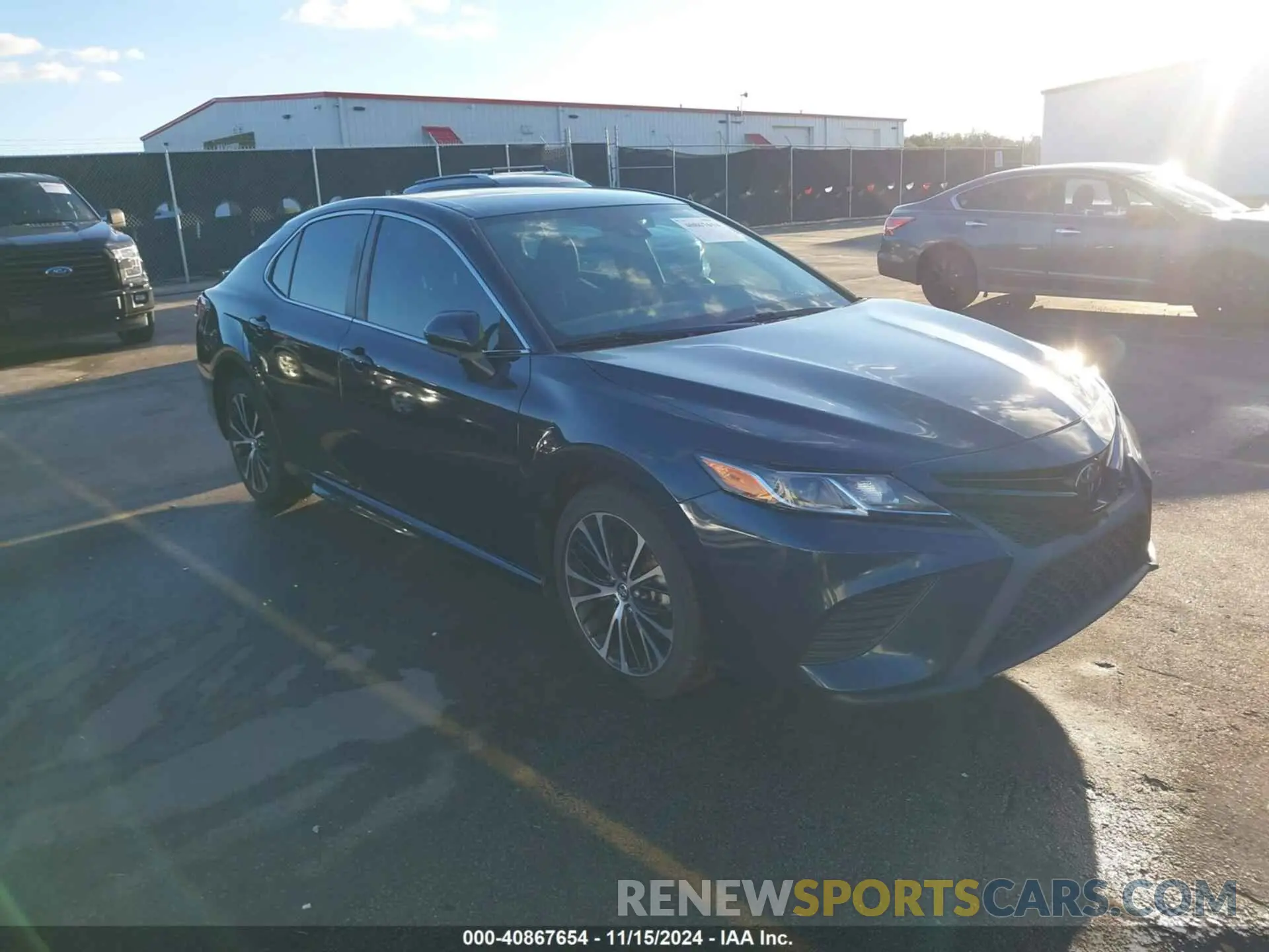 1 Photograph of a damaged car 4T1B11HK7KU702857 TOYOTA CAMRY 2019