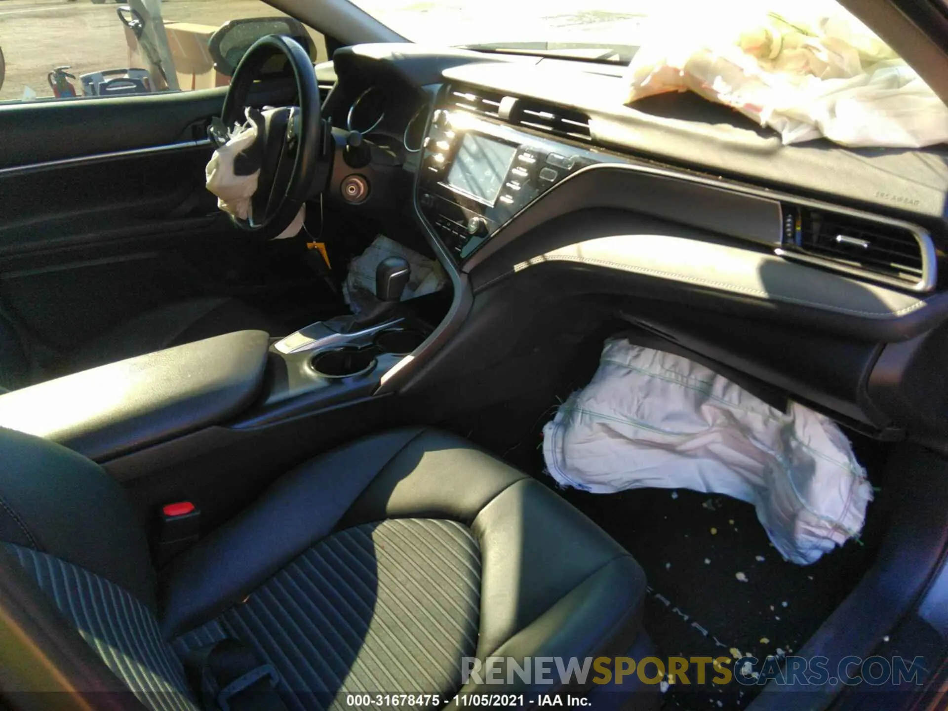 5 Photograph of a damaged car 4T1B11HK7KU725765 TOYOTA CAMRY 2019