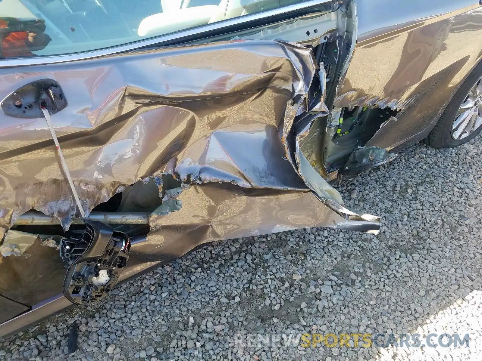 9 Photograph of a damaged car 4T1B11HK7KU728486 TOYOTA CAMRY 2019