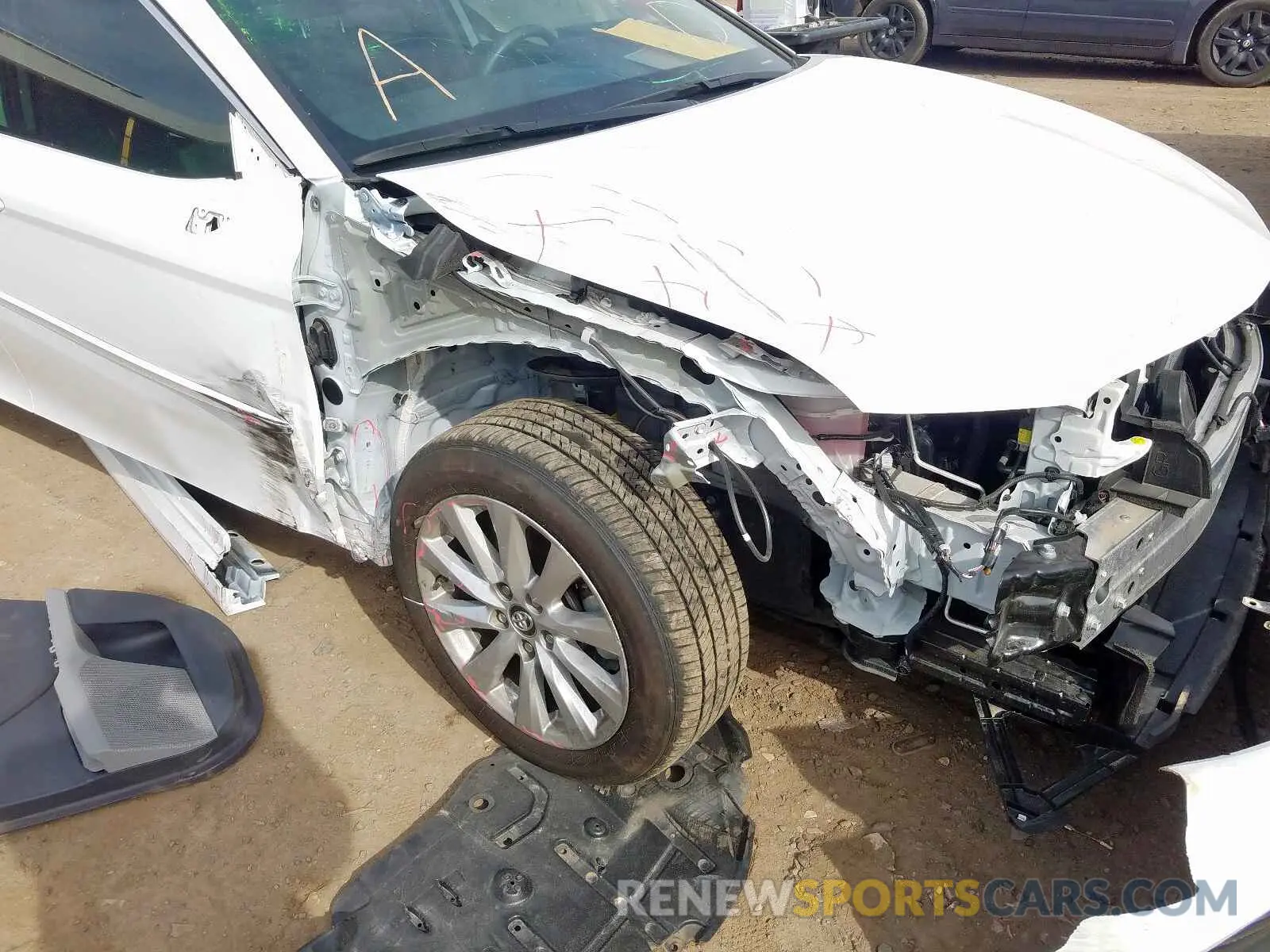 9 Photograph of a damaged car 4T1B11HK7KU757177 TOYOTA CAMRY 2019