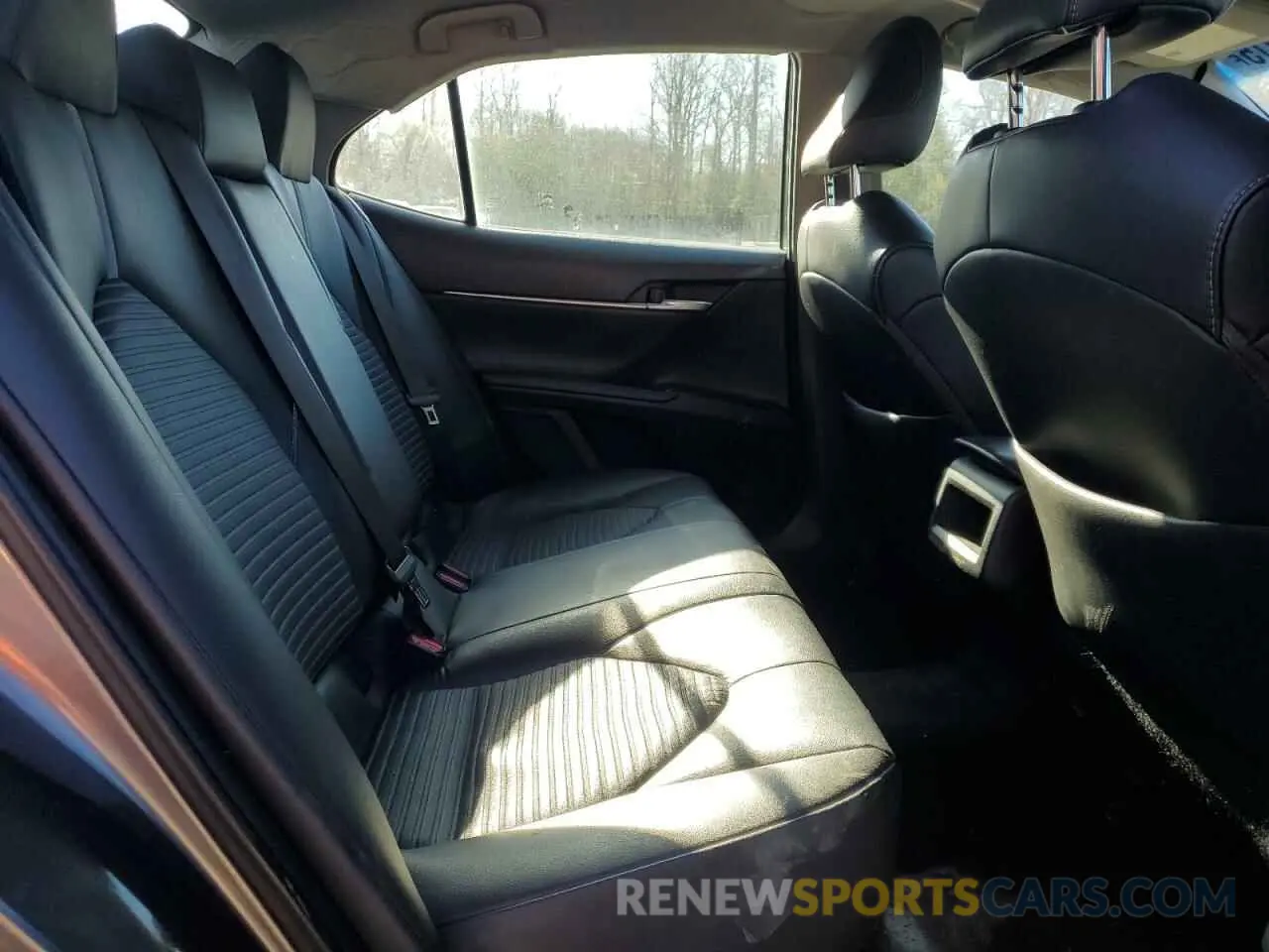 10 Фотография поврежденного автомобиля 4T1B11HK7KU762041 TOYOTA CAMRY 2019