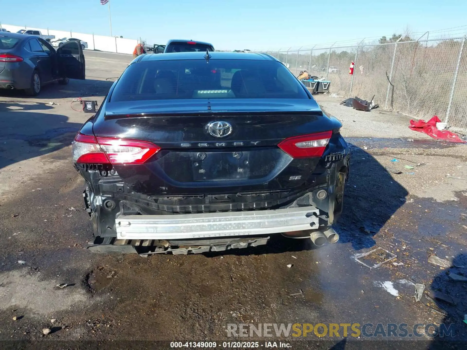 14 Photograph of a damaged car 4T1B11HK7KU774951 TOYOTA CAMRY 2019