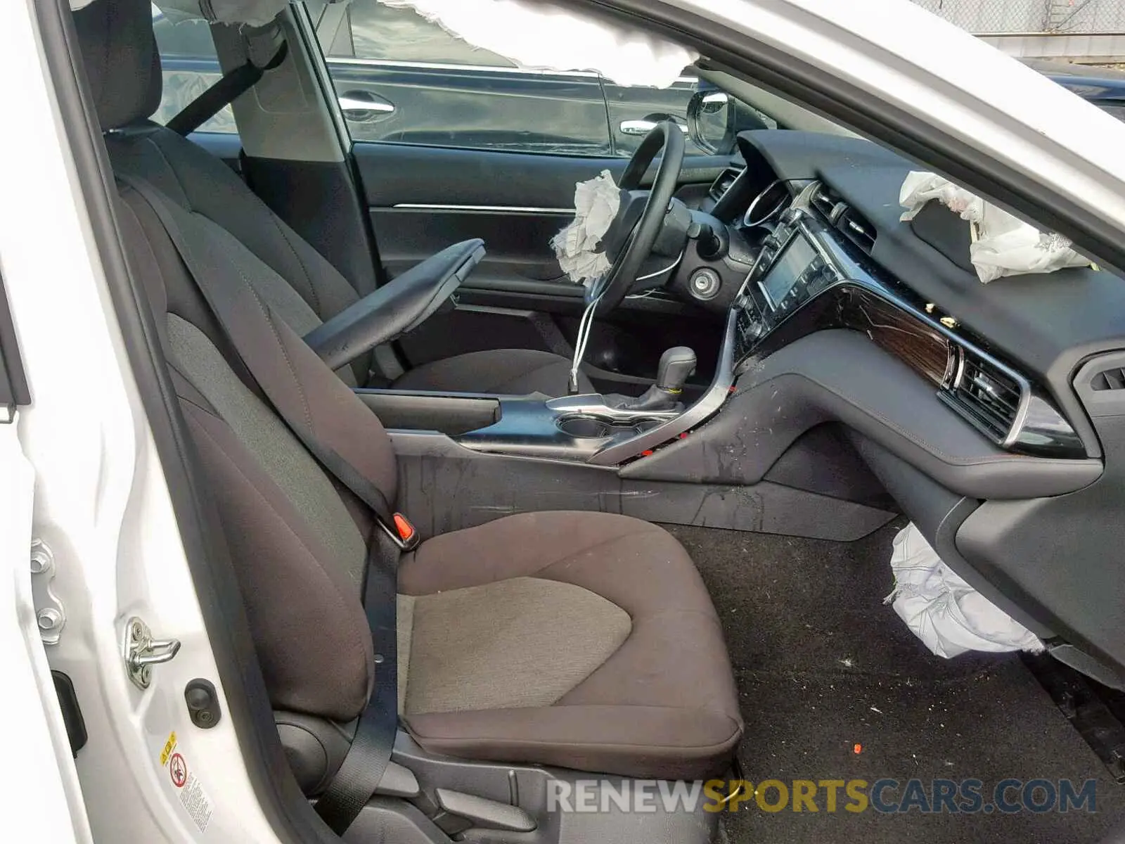 5 Photograph of a damaged car 4T1B11HK7KU776120 TOYOTA CAMRY 2019