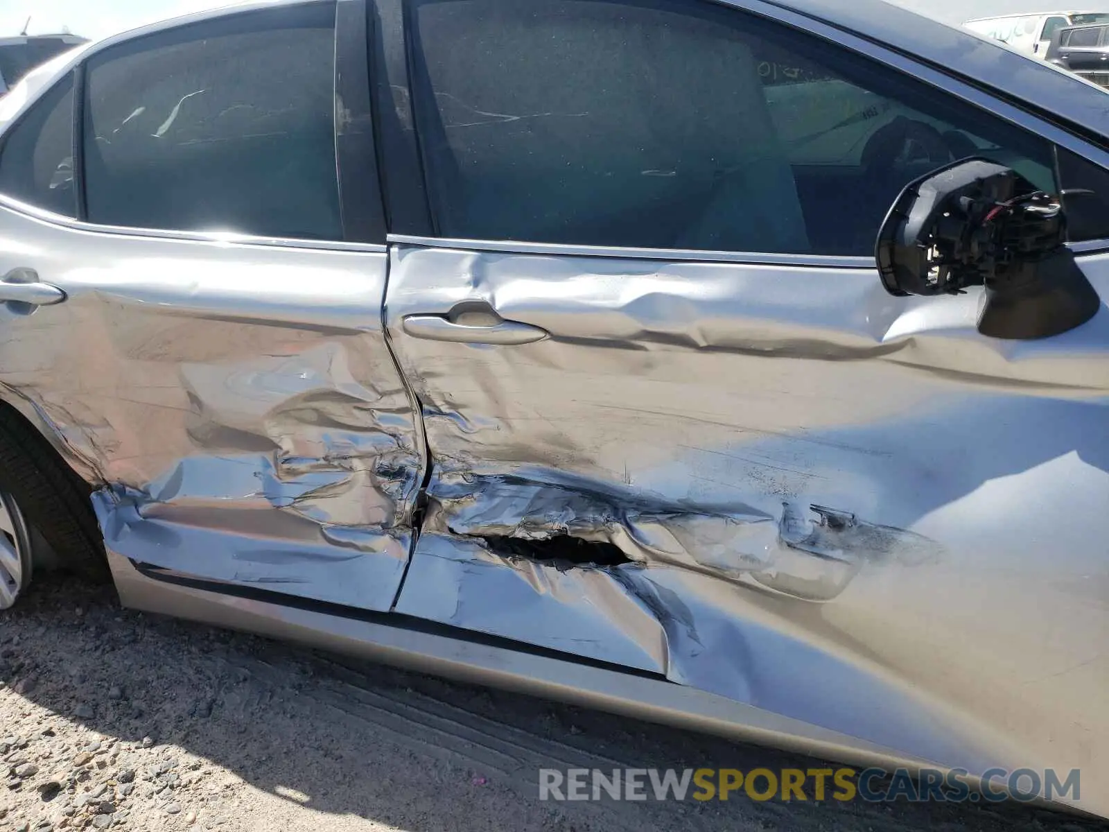 9 Photograph of a damaged car 4T1B11HK7KU779163 TOYOTA CAMRY 2019