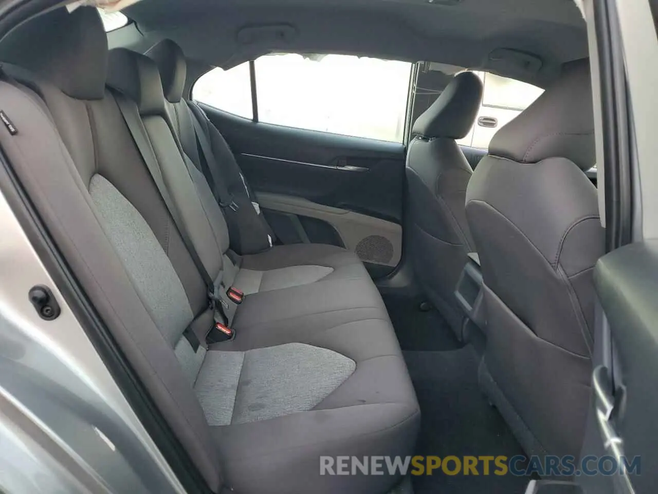 10 Фотография поврежденного автомобиля 4T1B11HK7KU781723 TOYOTA CAMRY 2019