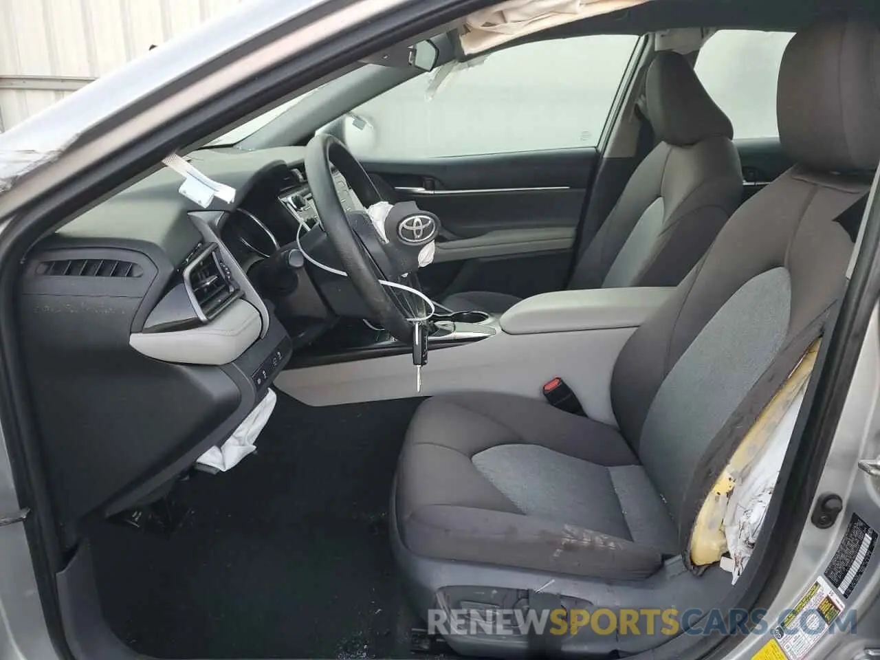 7 Фотография поврежденного автомобиля 4T1B11HK7KU781723 TOYOTA CAMRY 2019