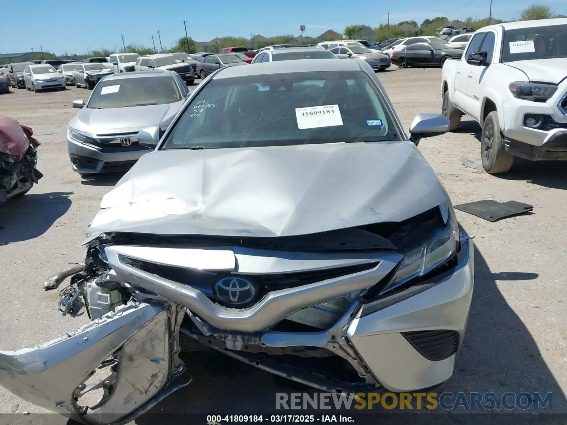 12 Photograph of a damaged car 4T1B11HK7KU783438 TOYOTA CAMRY 2019