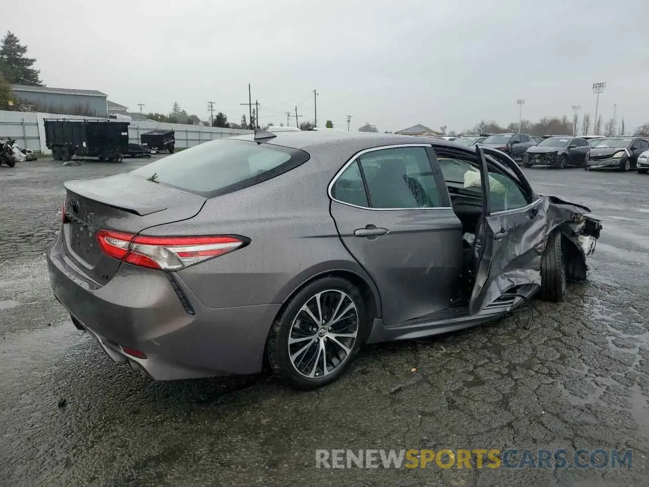 3 Photograph of a damaged car 4T1B11HK7KU793256 TOYOTA CAMRY 2019