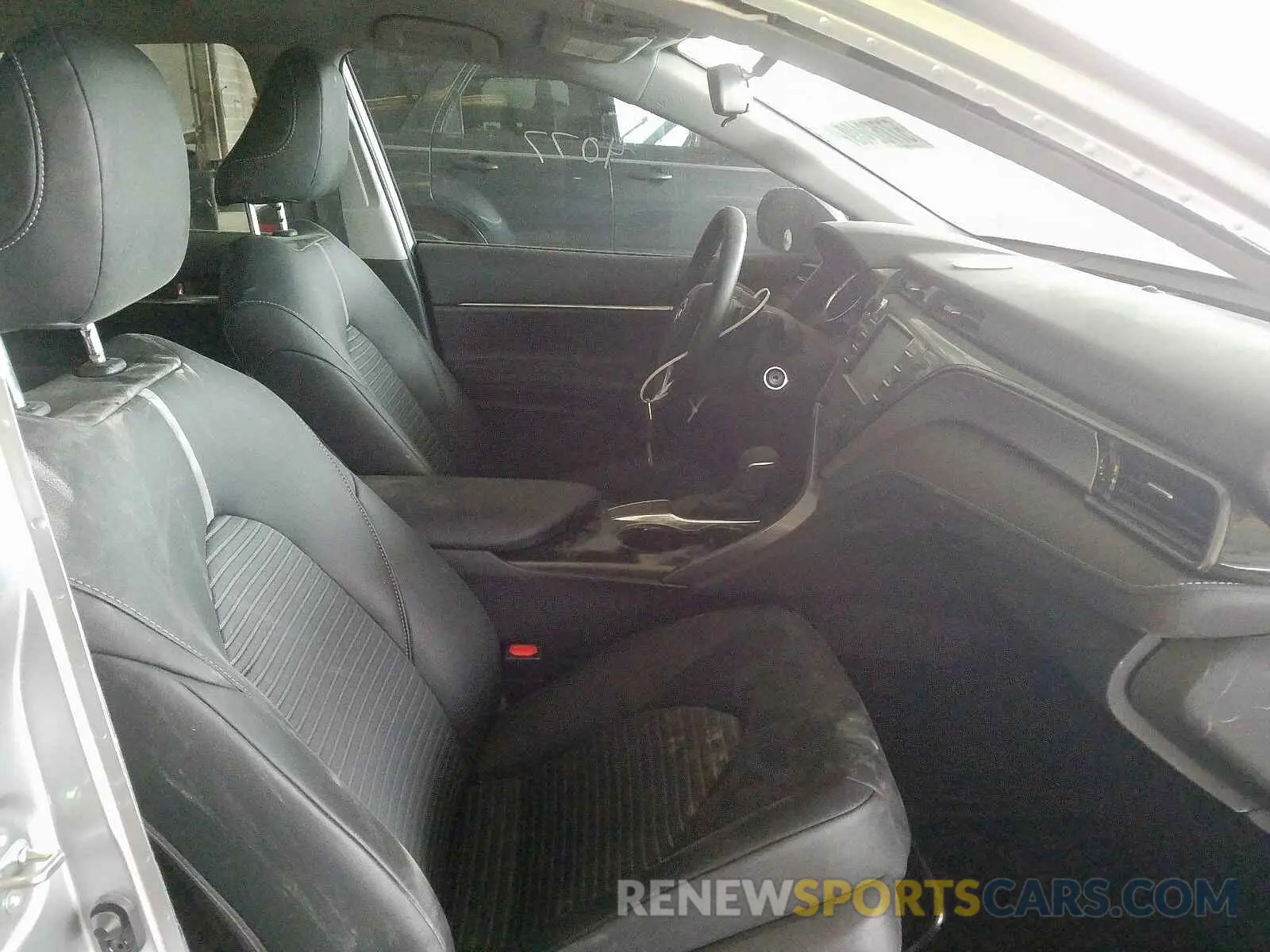 5 Photograph of a damaged car 4T1B11HK7KU803056 TOYOTA CAMRY 2019