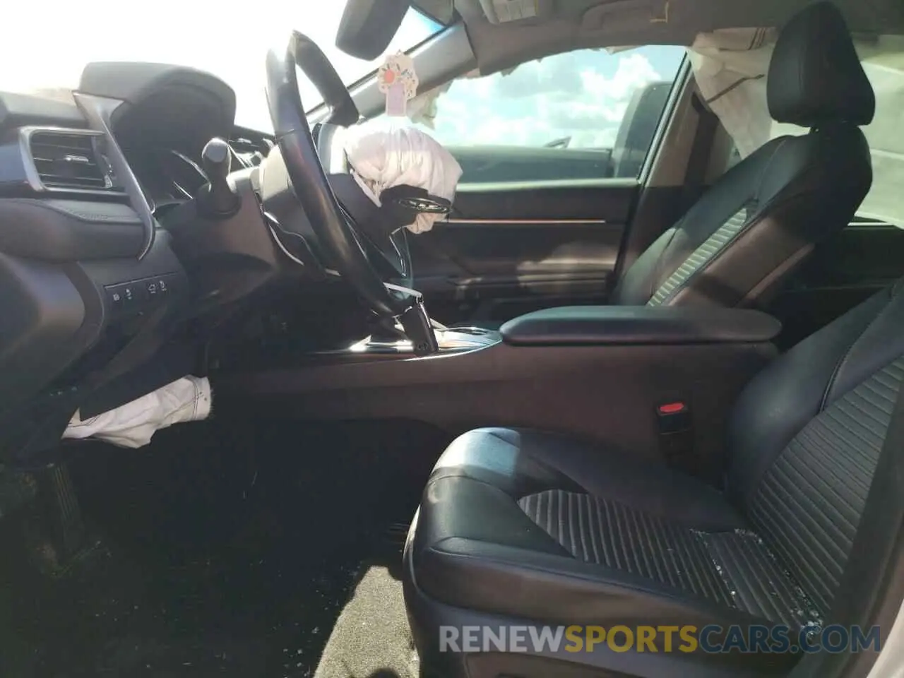 7 Photograph of a damaged car 4T1B11HK7KU804448 TOYOTA CAMRY 2019