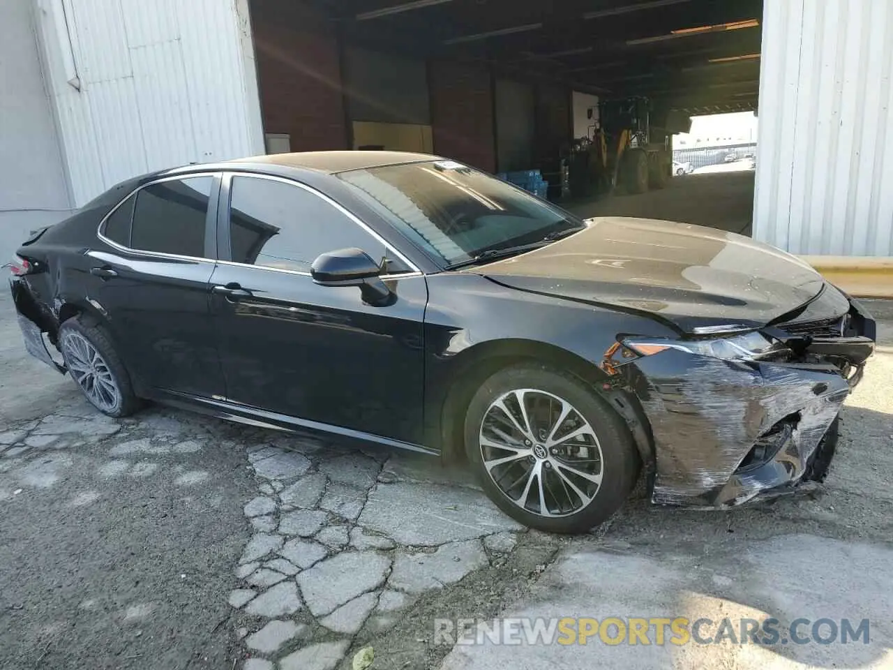 4 Фотография поврежденного автомобиля 4T1B11HK7KU832136 TOYOTA CAMRY 2019