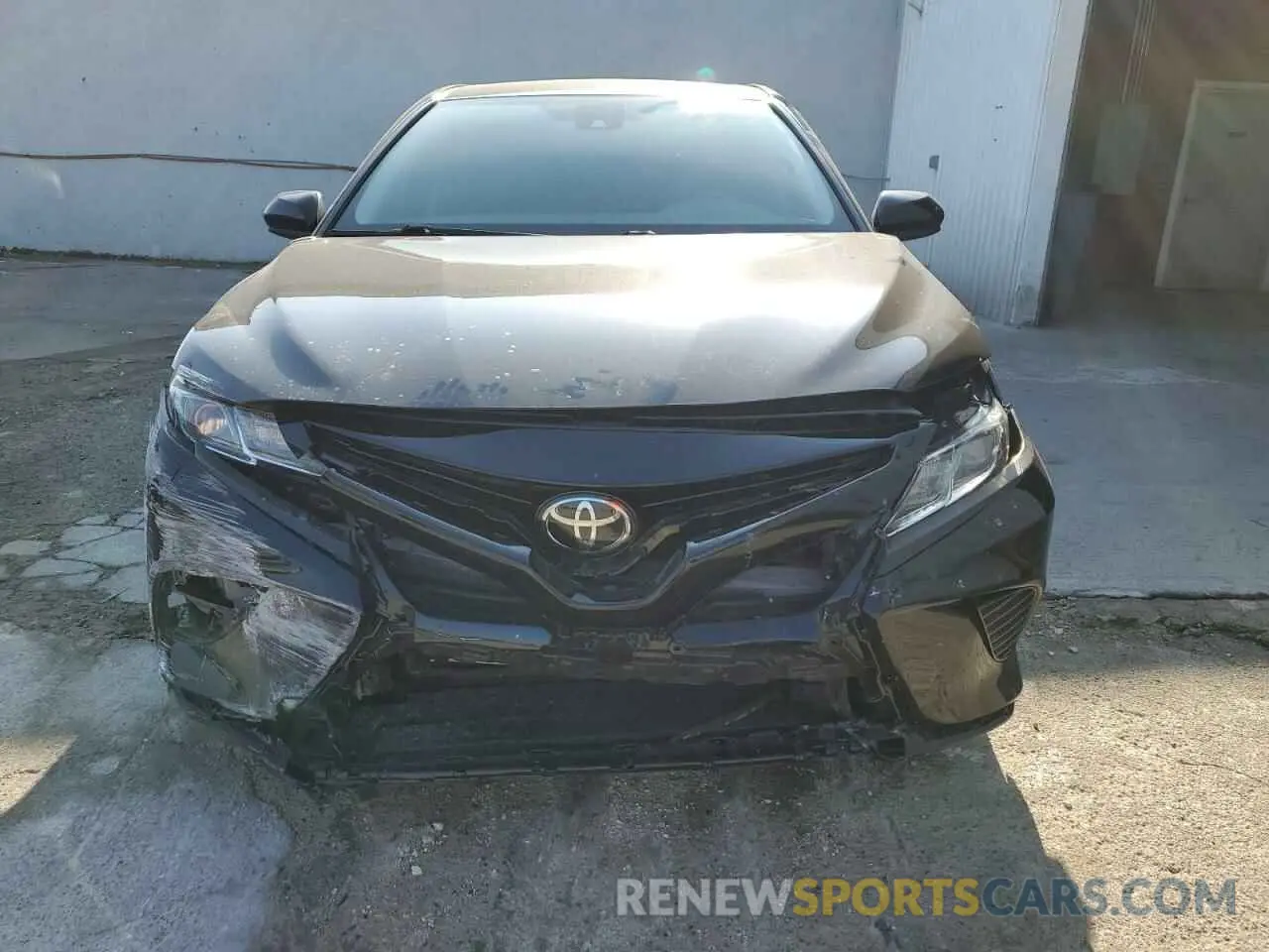5 Фотография поврежденного автомобиля 4T1B11HK7KU832136 TOYOTA CAMRY 2019