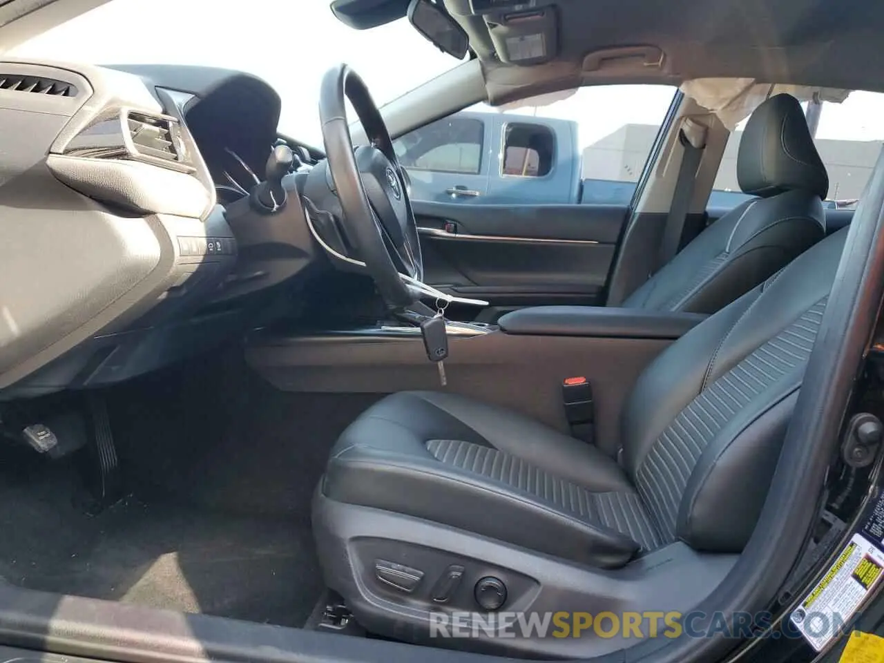 7 Фотография поврежденного автомобиля 4T1B11HK7KU832136 TOYOTA CAMRY 2019