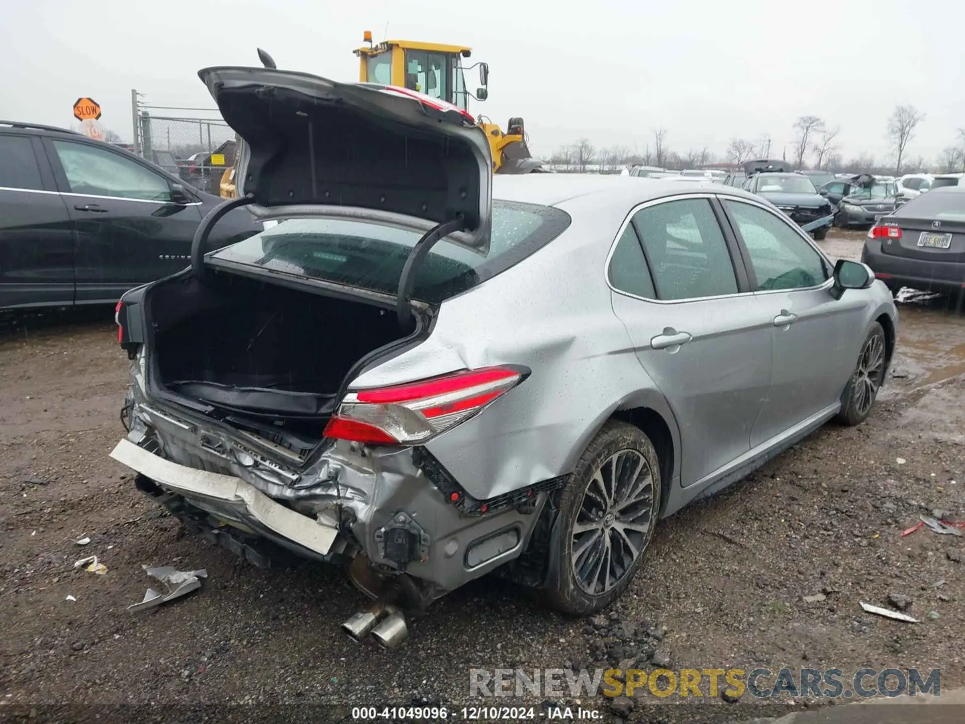 4 Фотография поврежденного автомобиля 4T1B11HK7KU852693 TOYOTA CAMRY 2019