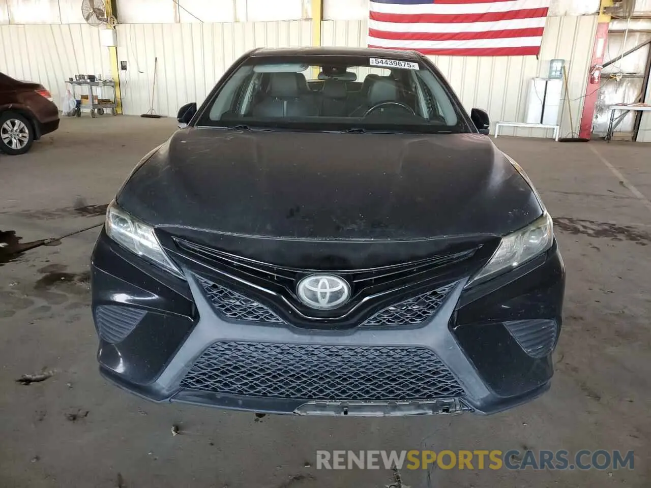 5 Photograph of a damaged car 4T1B11HK8KU161267 TOYOTA CAMRY 2019