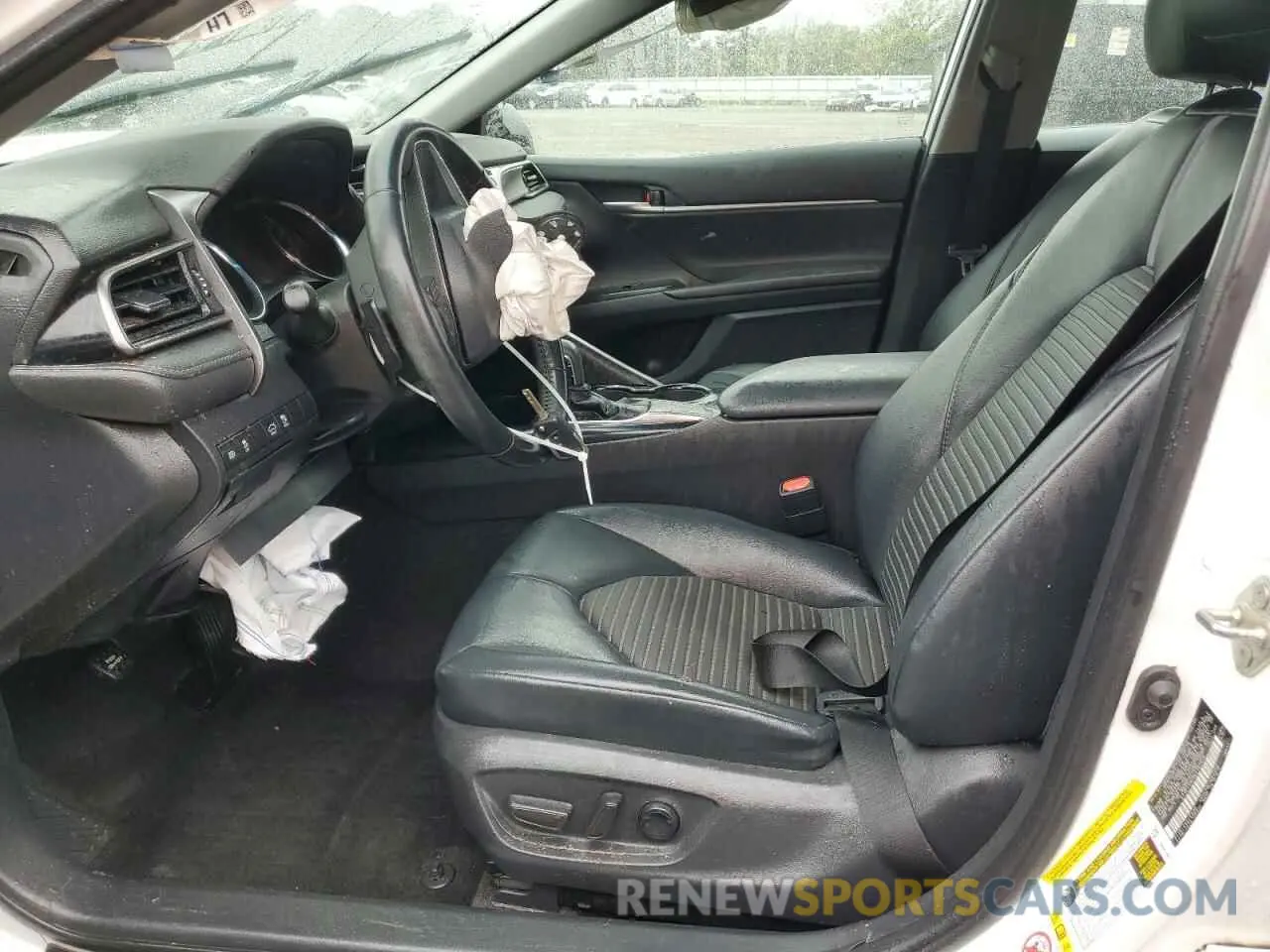 7 Photograph of a damaged car 4T1B11HK8KU163956 TOYOTA CAMRY 2019
