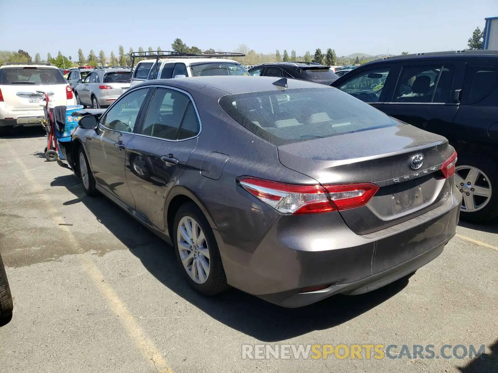 3 Photograph of a damaged car 4T1B11HK8KU168090 TOYOTA CAMRY 2019