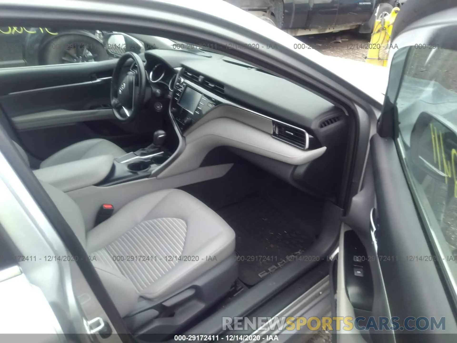 5 Photograph of a damaged car 4T1B11HK8KU168607 TOYOTA CAMRY 2019