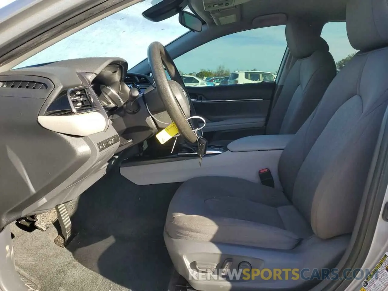 7 Photograph of a damaged car 4T1B11HK8KU170194 TOYOTA CAMRY 2019