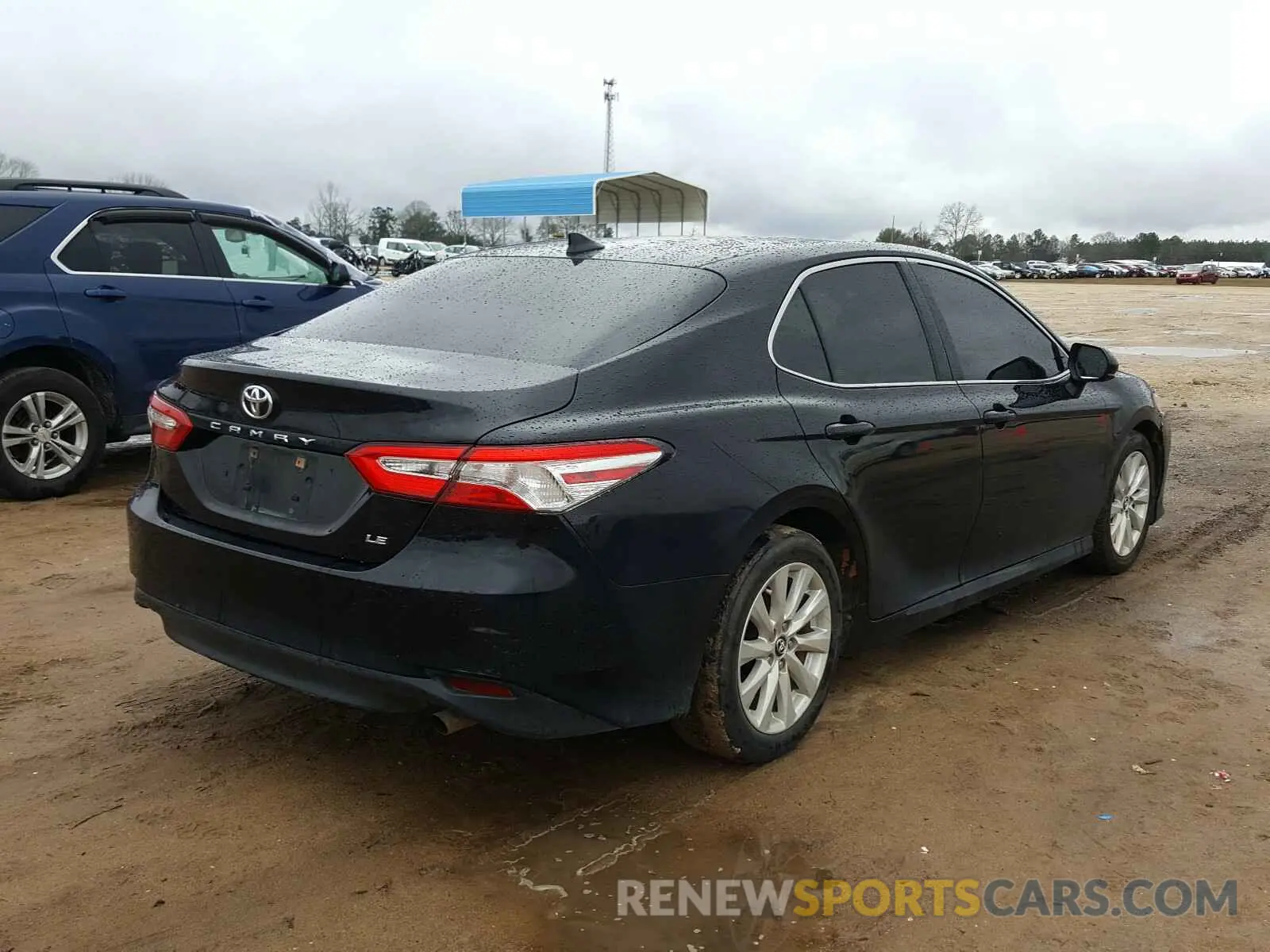 4 Photograph of a damaged car 4T1B11HK8KU170647 TOYOTA CAMRY 2019