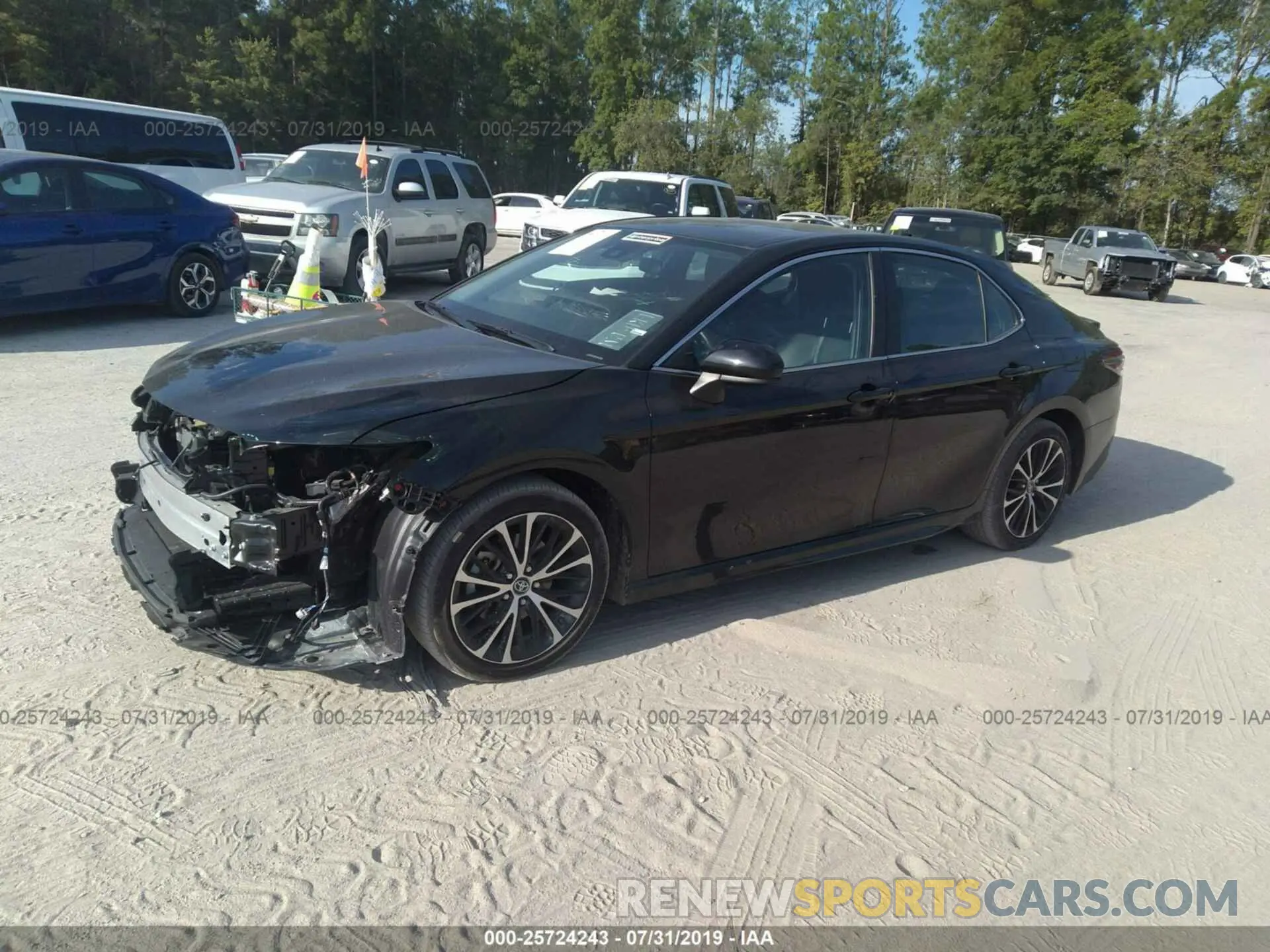 2 Photograph of a damaged car 4T1B11HK8KU172107 TOYOTA CAMRY 2019