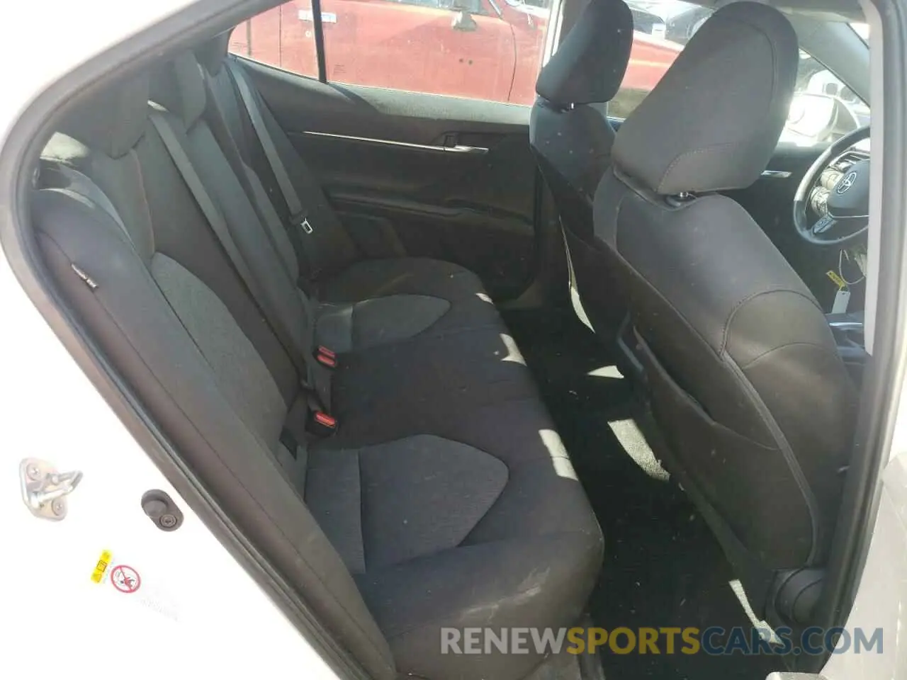 6 Photograph of a damaged car 4T1B11HK8KU176710 TOYOTA CAMRY 2019